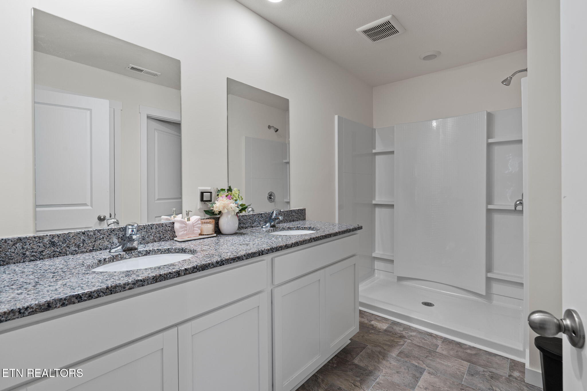 352 Dilbeck Lane Niota TN 37826