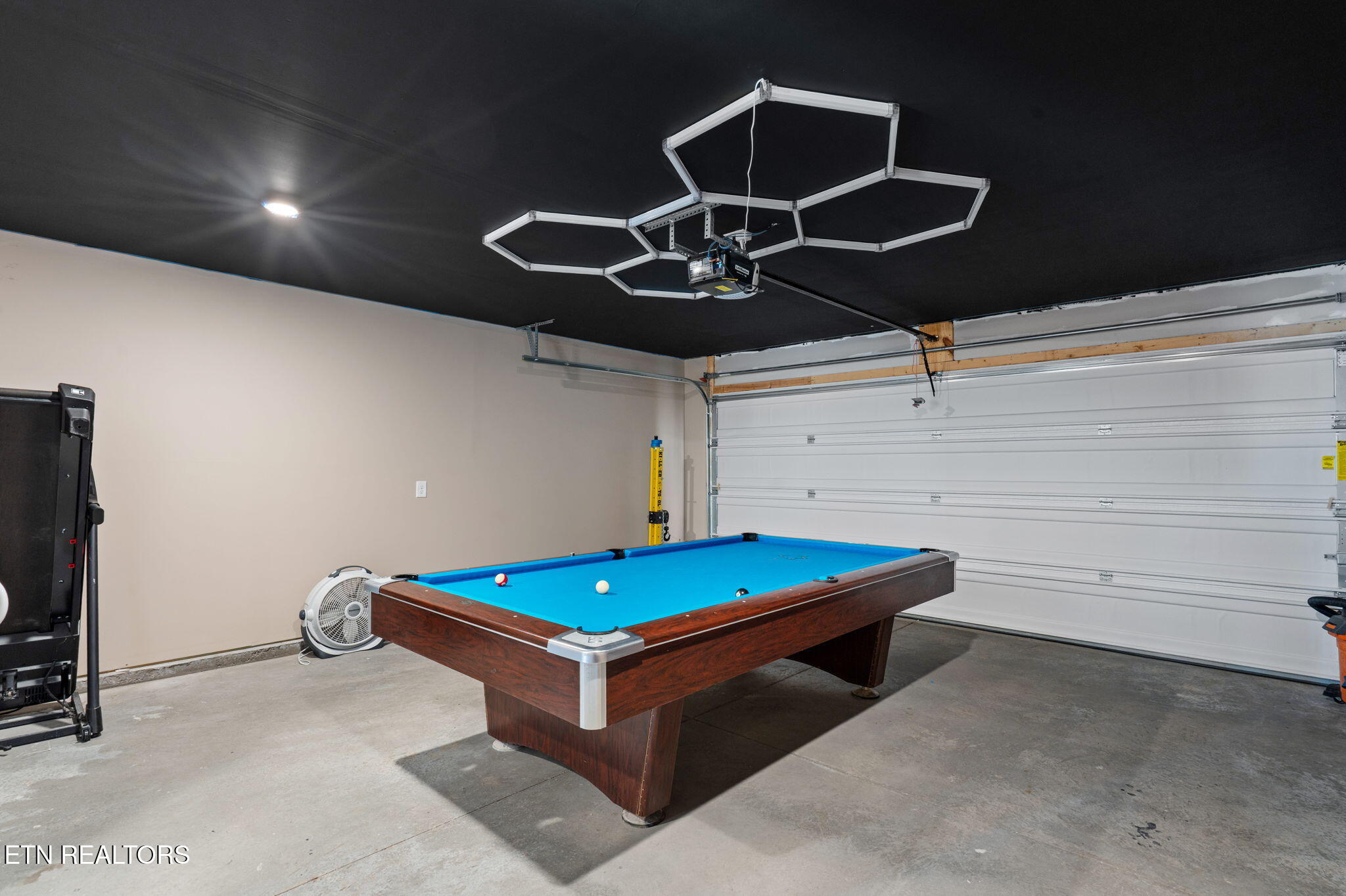 352 Dilbeck Lane Niota TN 37826