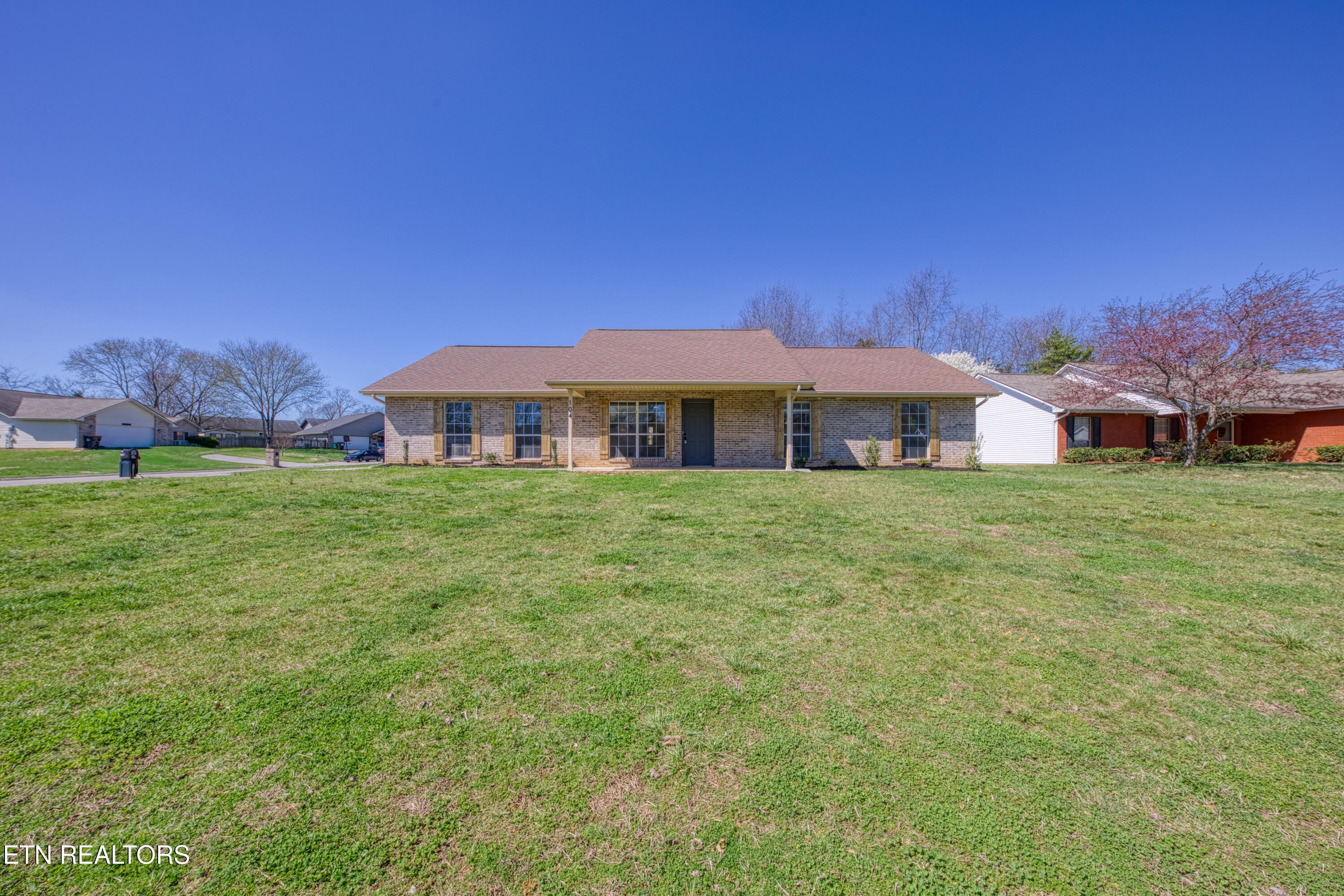 104 Maple Oak Drive Maryville TN 37801