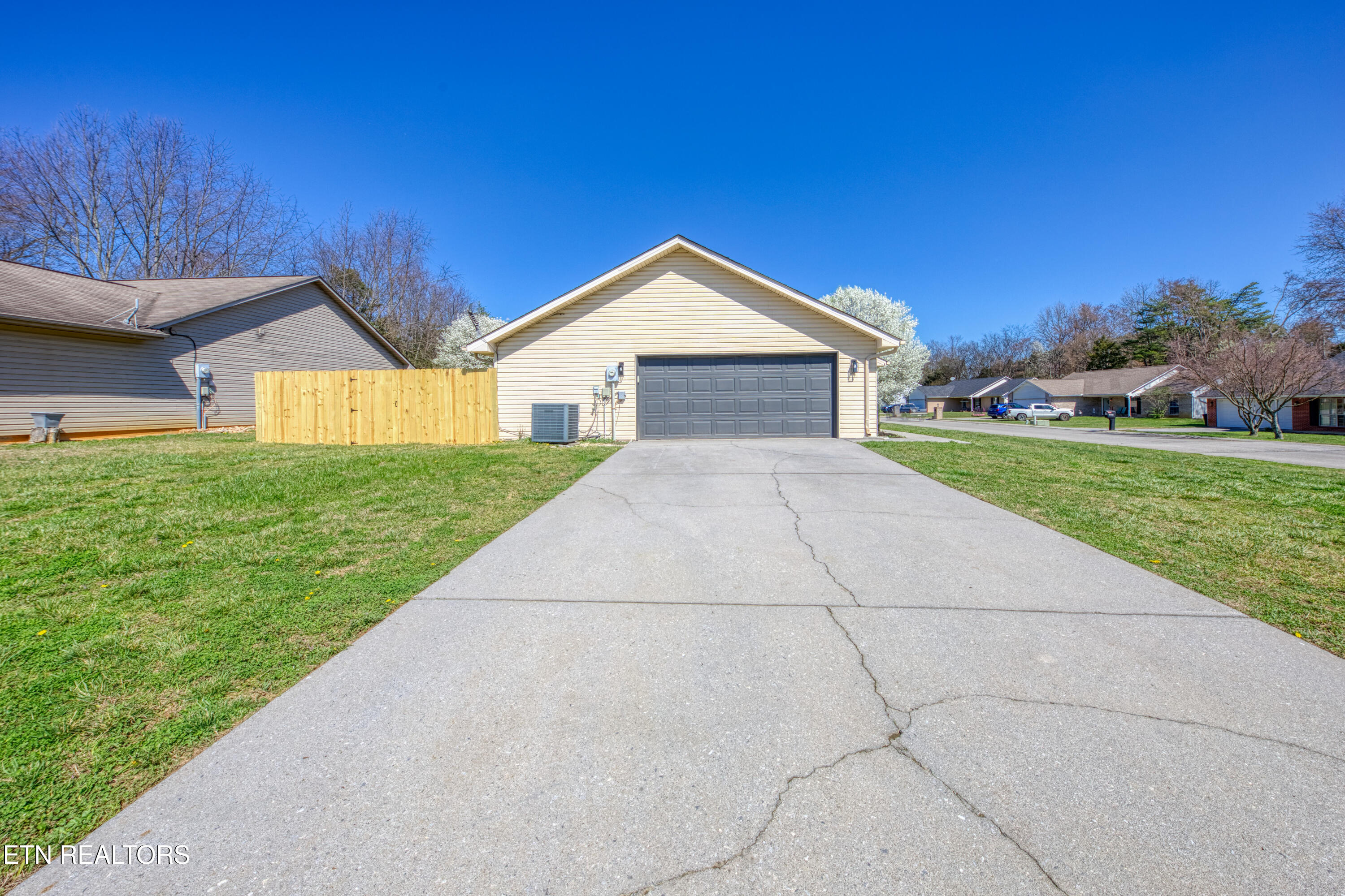 104 Maple Oak Drive Maryville TN 37801