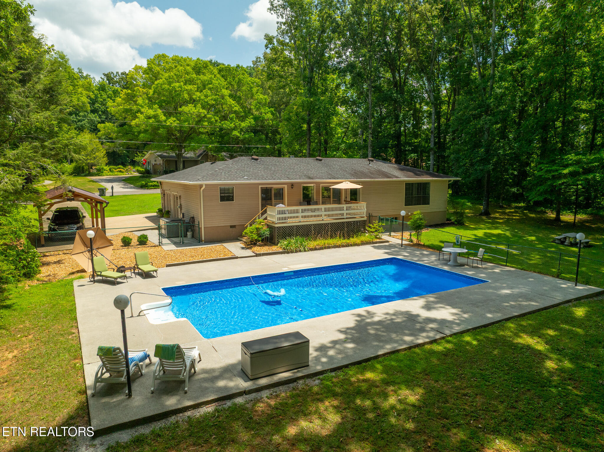 132 County Road 620 Etowah TN 37331