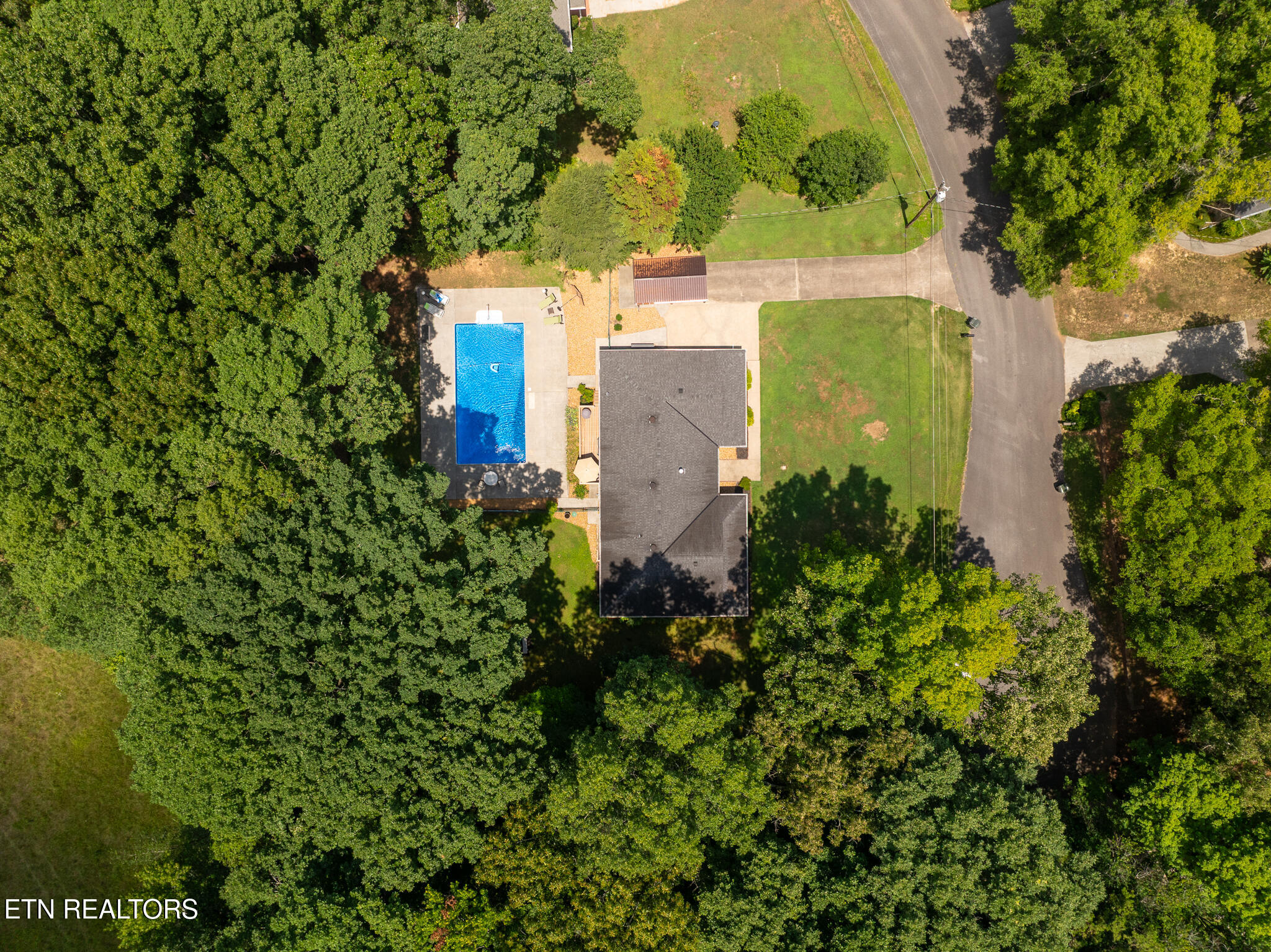 132 County Road 620 Etowah TN 37331