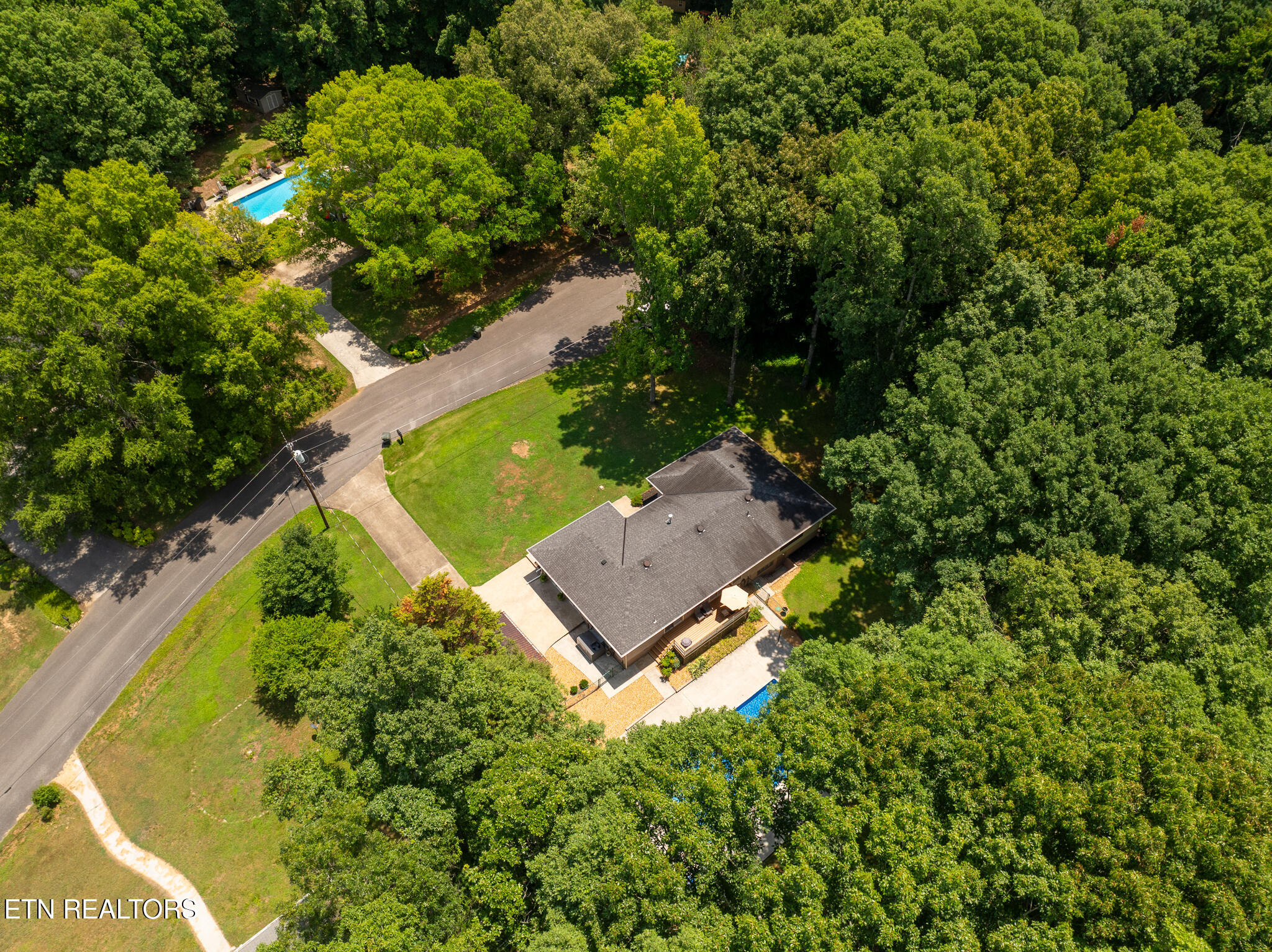 132 County Road 620 Etowah TN 37331