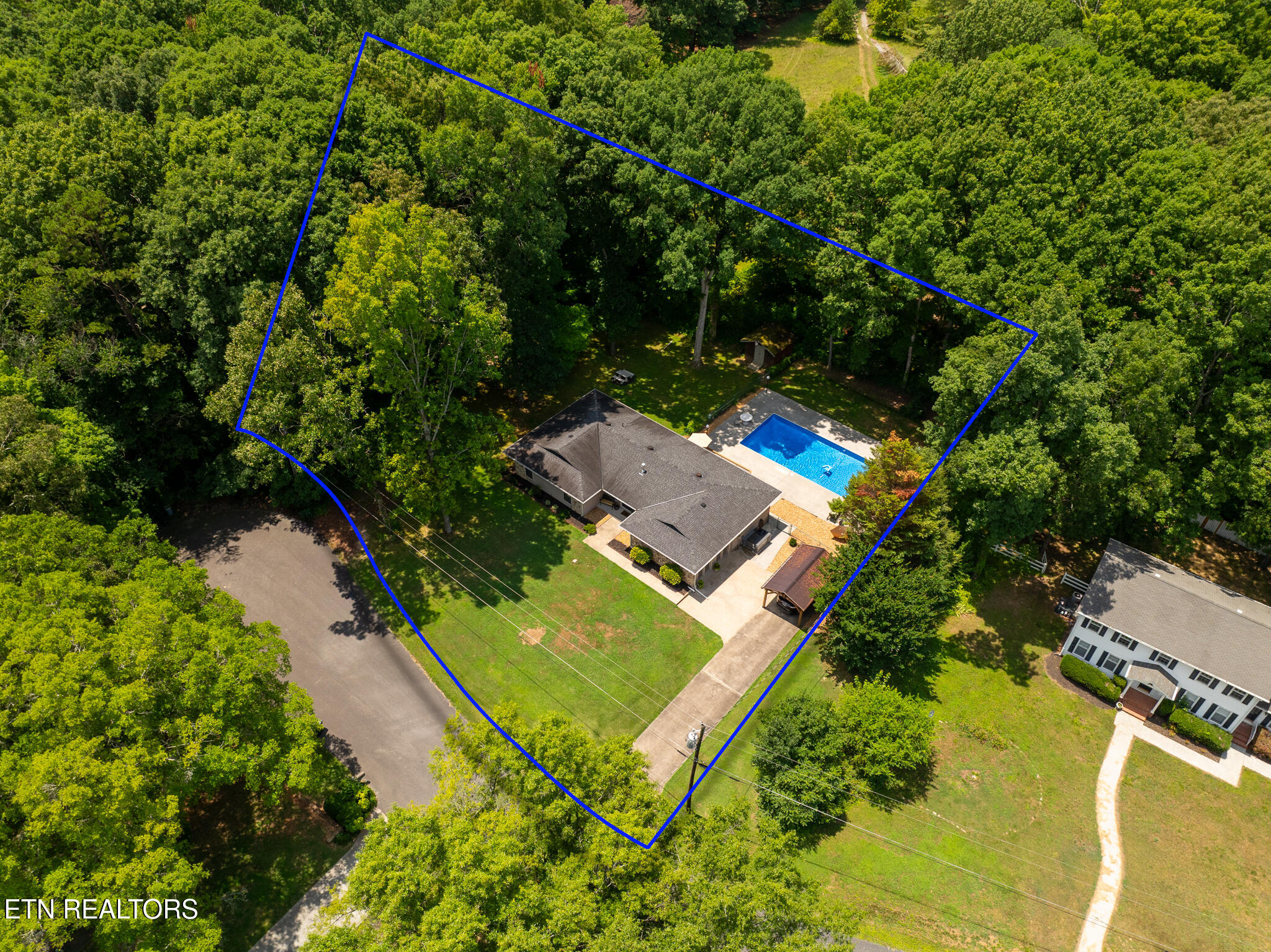 132 County Road 620 Etowah TN 37331