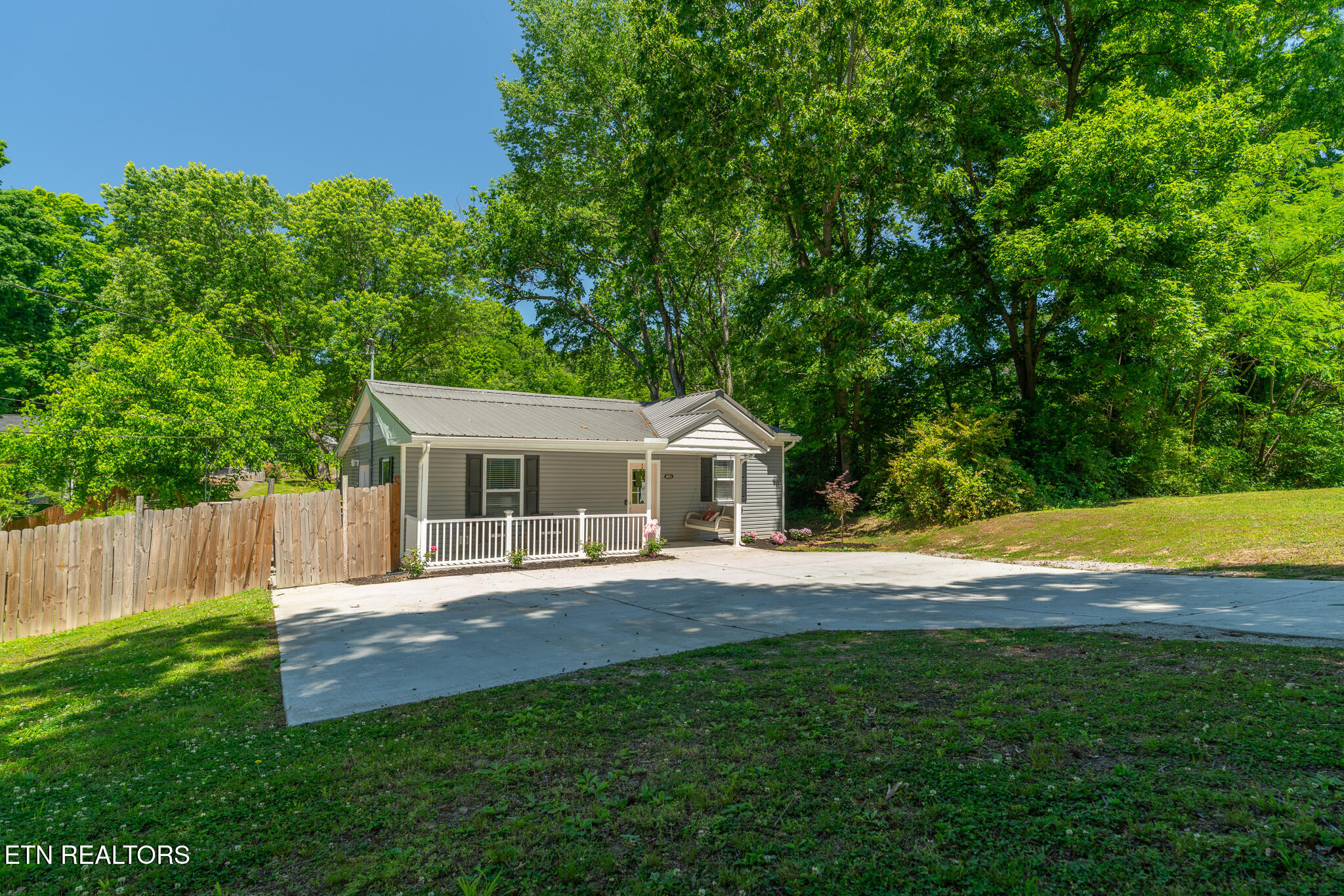 2011 Aster Road Knoxville TN 37918