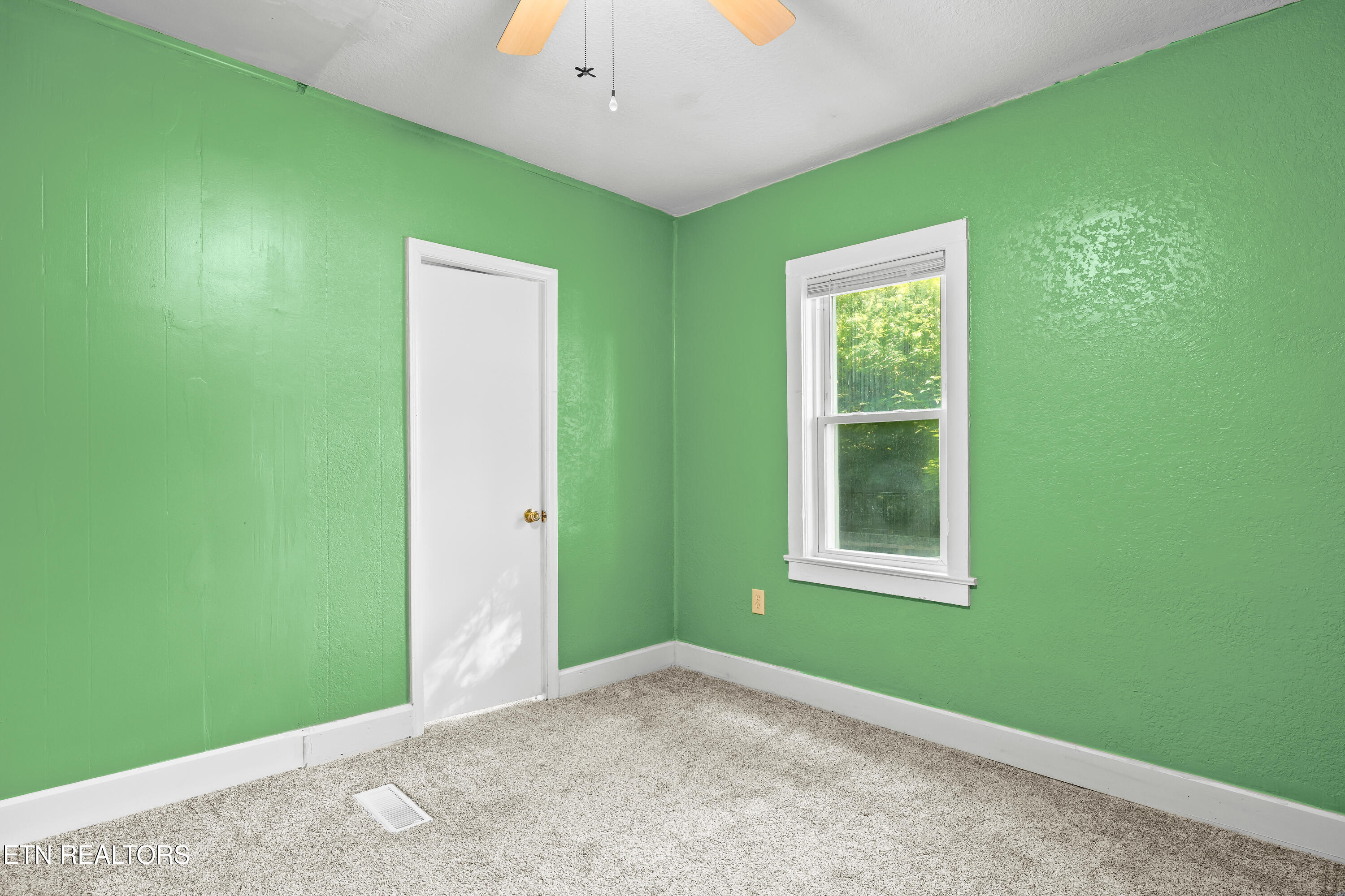919 Wallace Harris Avenue Maryville TN 37801