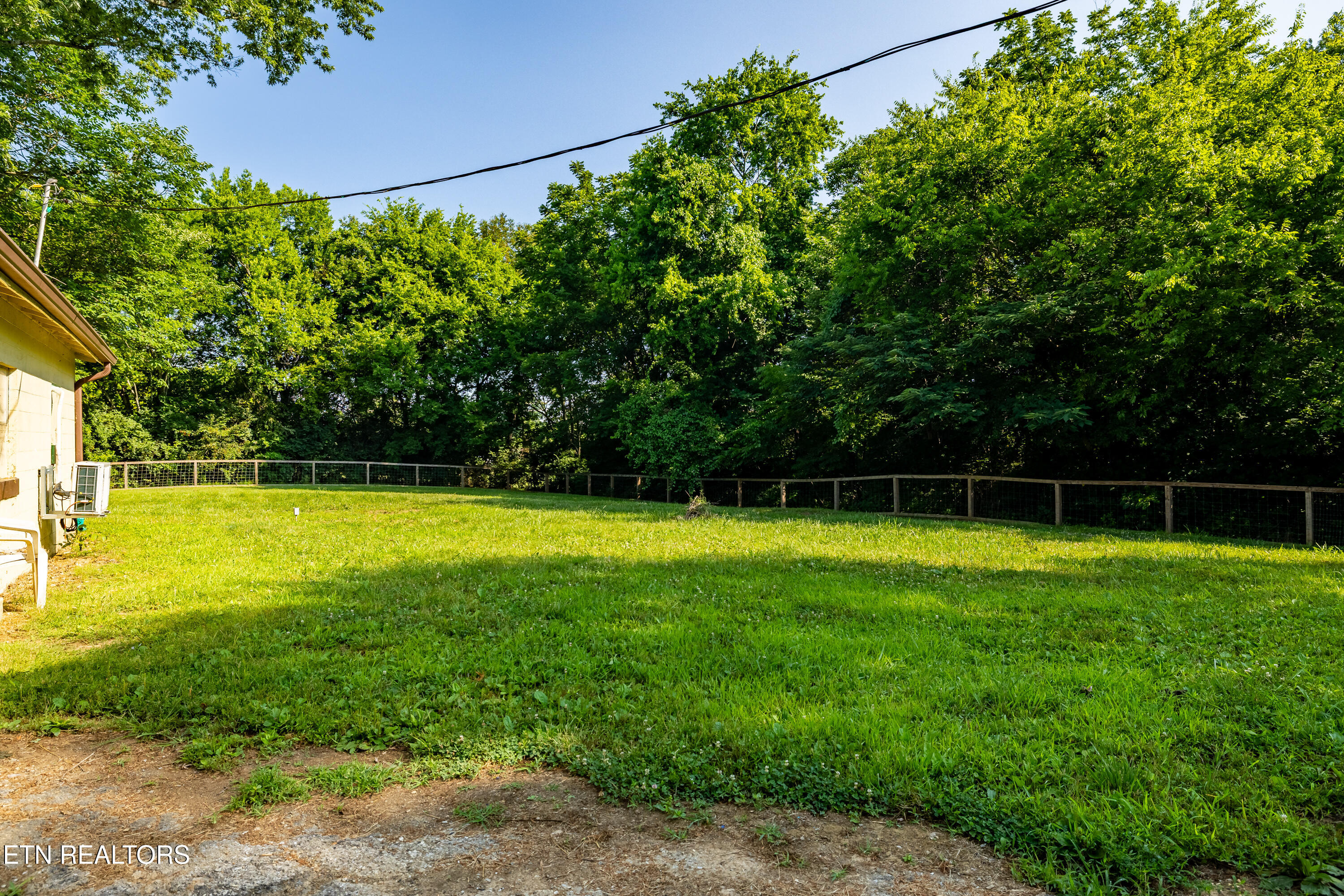 919 Wallace Harris Avenue Maryville TN 37801