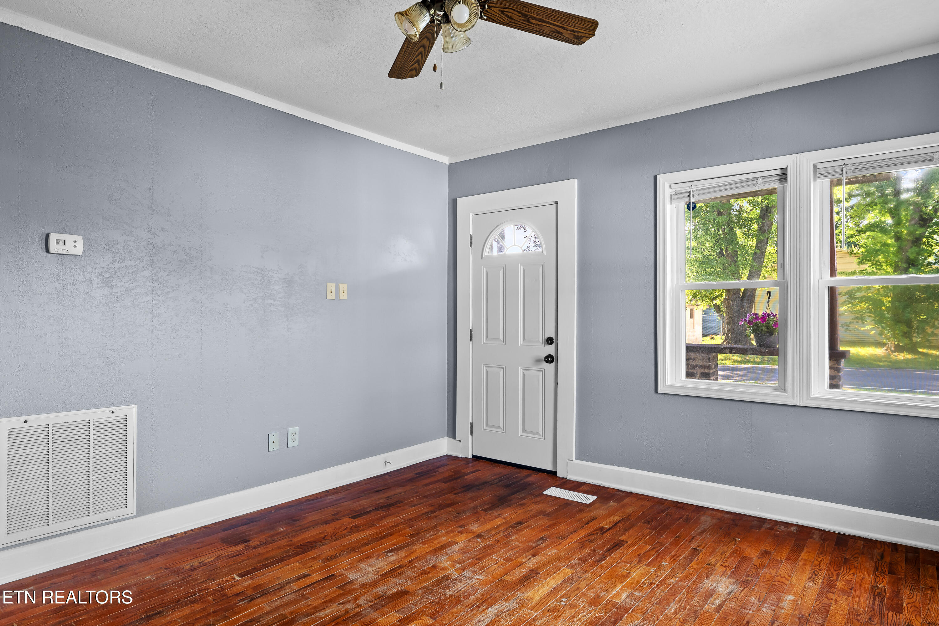 919 Wallace Harris Avenue Maryville TN 37801