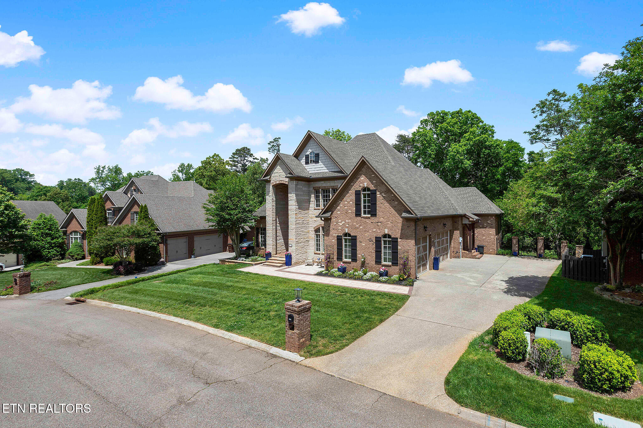 1724 Duncan Woods Lane Knoxville TN 37919