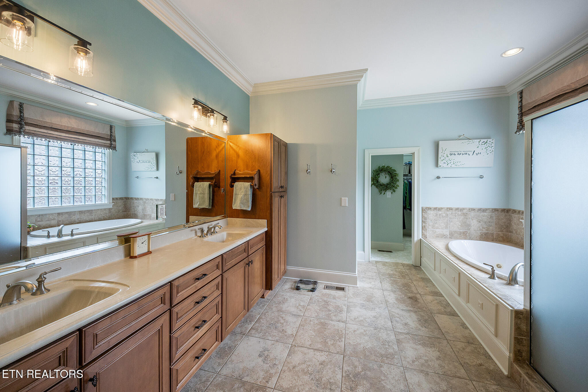 1724 Duncan Woods Lane Knoxville TN 37919