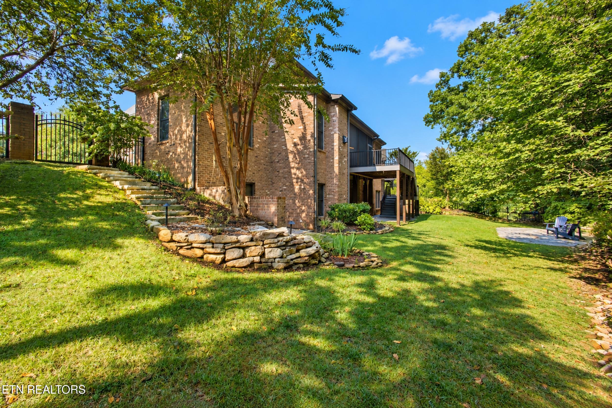 1724 Duncan Woods Lane Knoxville TN 37919