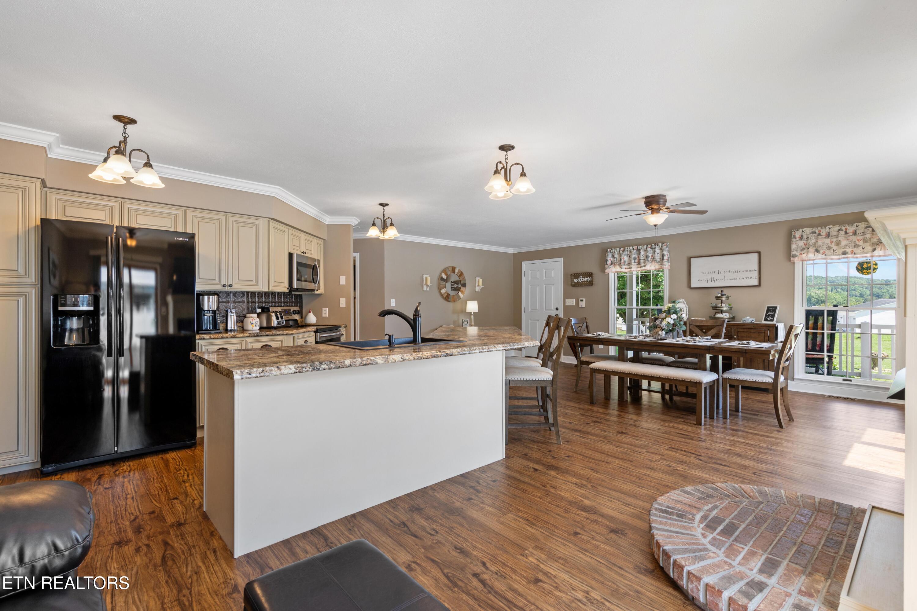 120 Magnolia Lane Jacksboro TN 37757