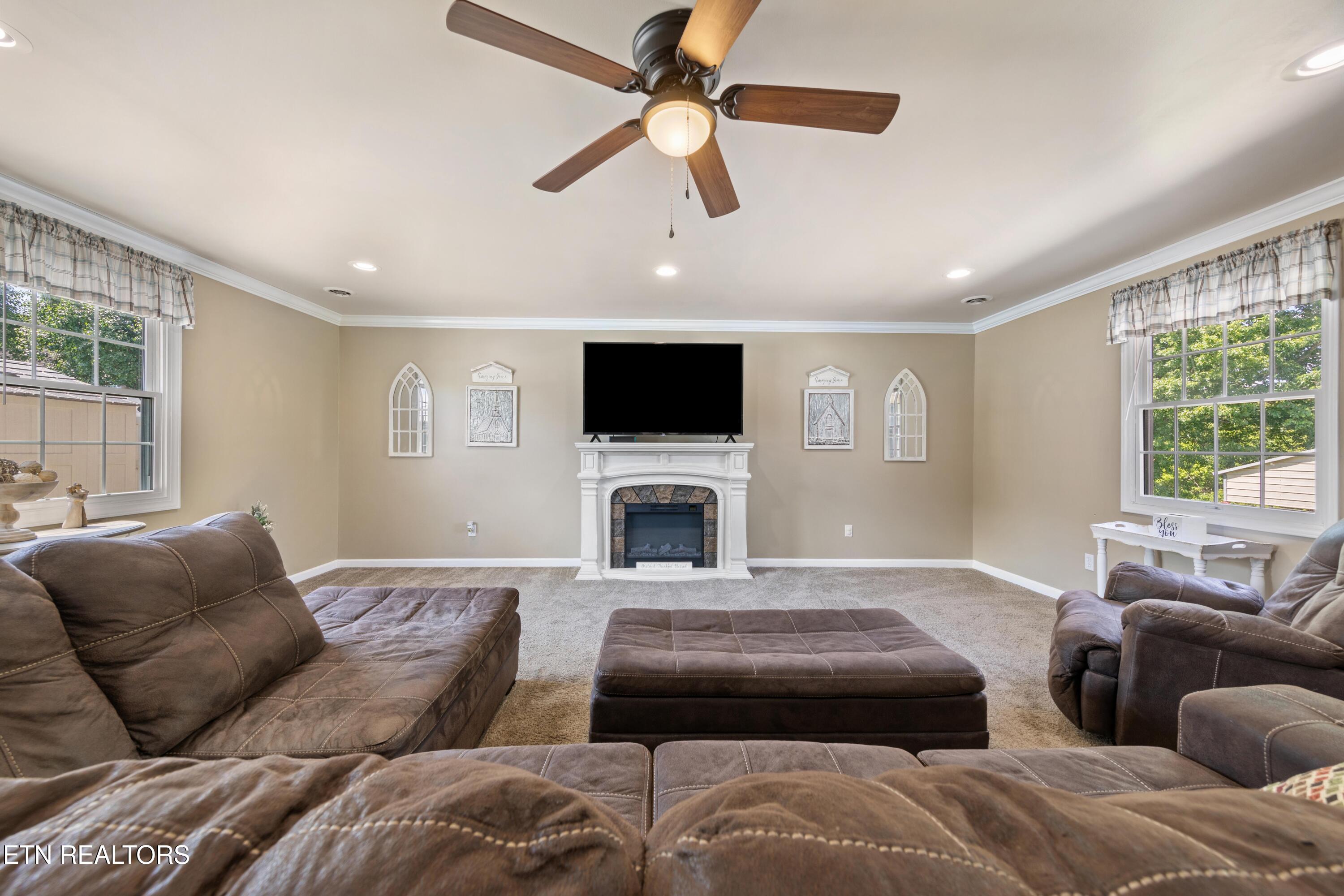 120 Magnolia Lane Jacksboro TN 37757