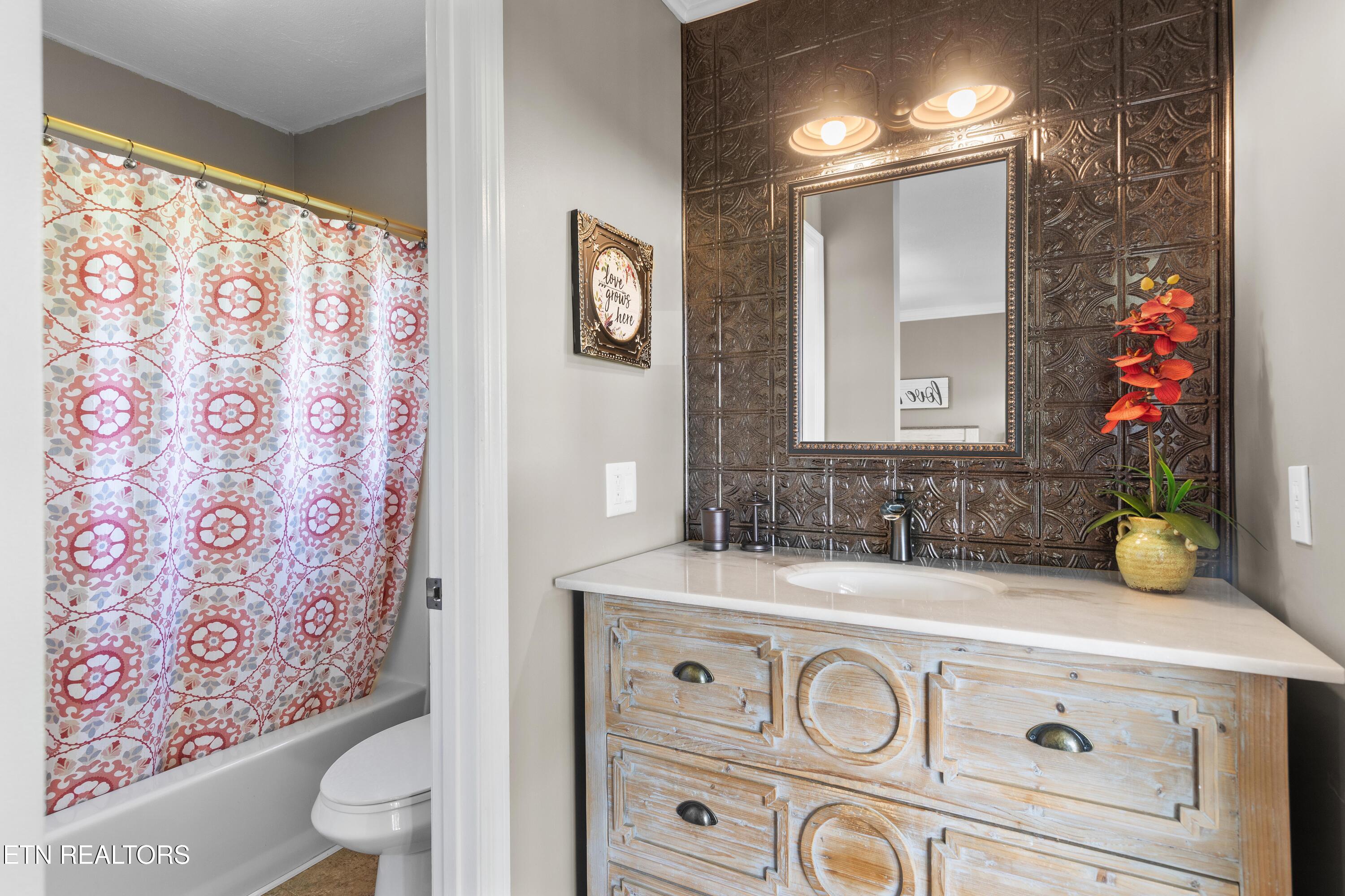 120 Magnolia Lane Jacksboro TN 37757