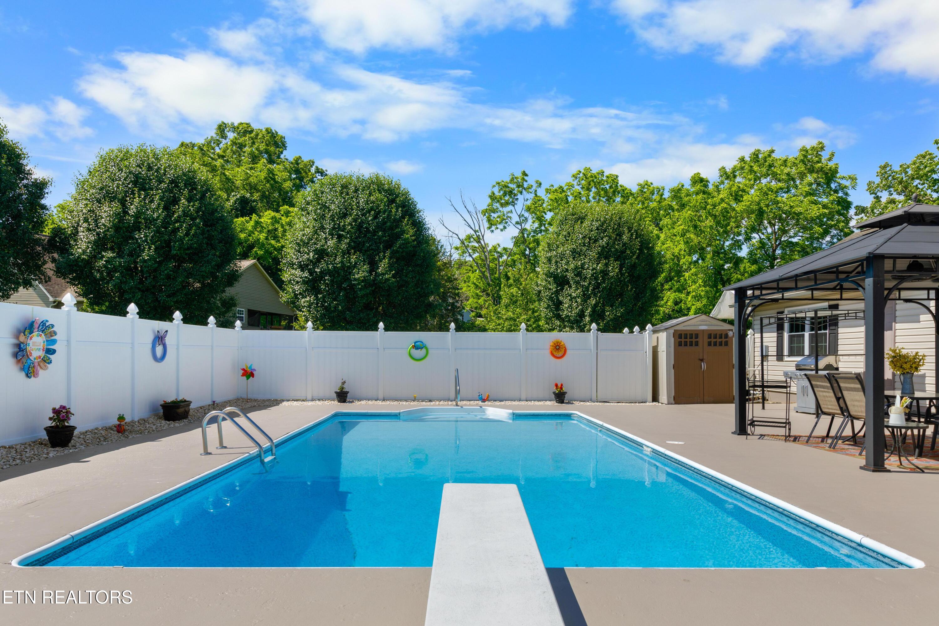 120 Magnolia Lane Jacksboro TN 37757