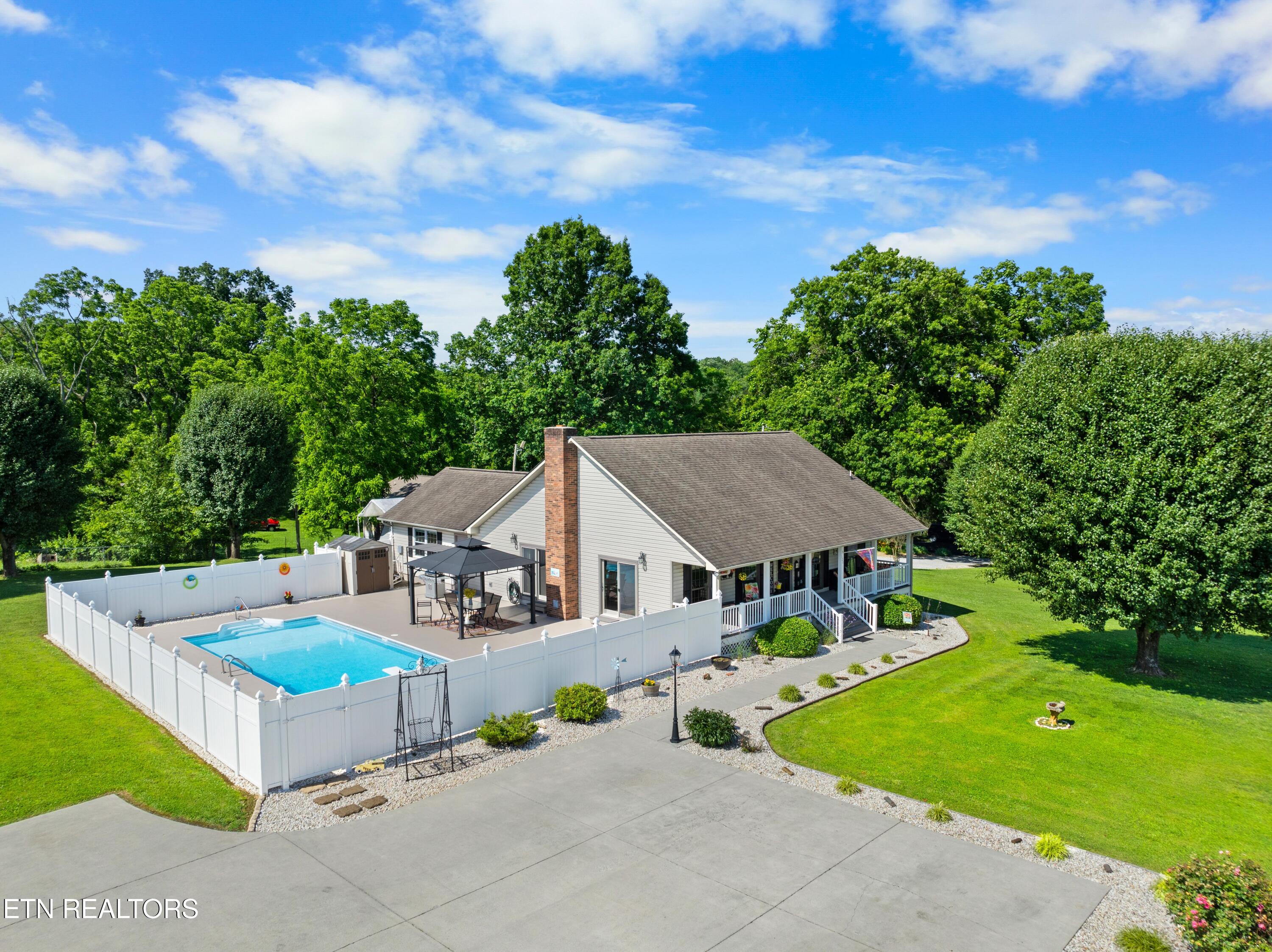 120 Magnolia Lane Jacksboro TN 37757