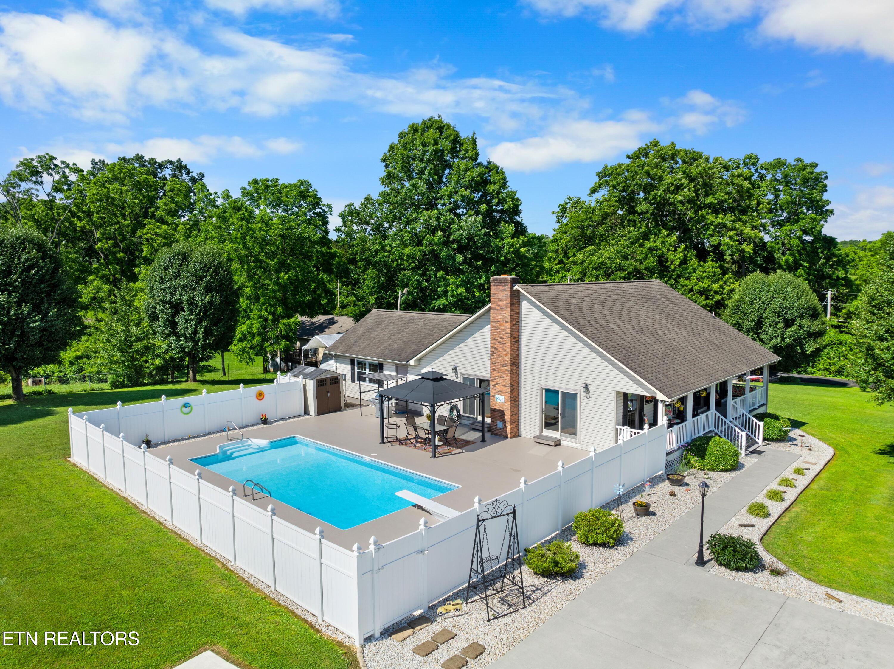 120 Magnolia Lane Jacksboro TN 37757