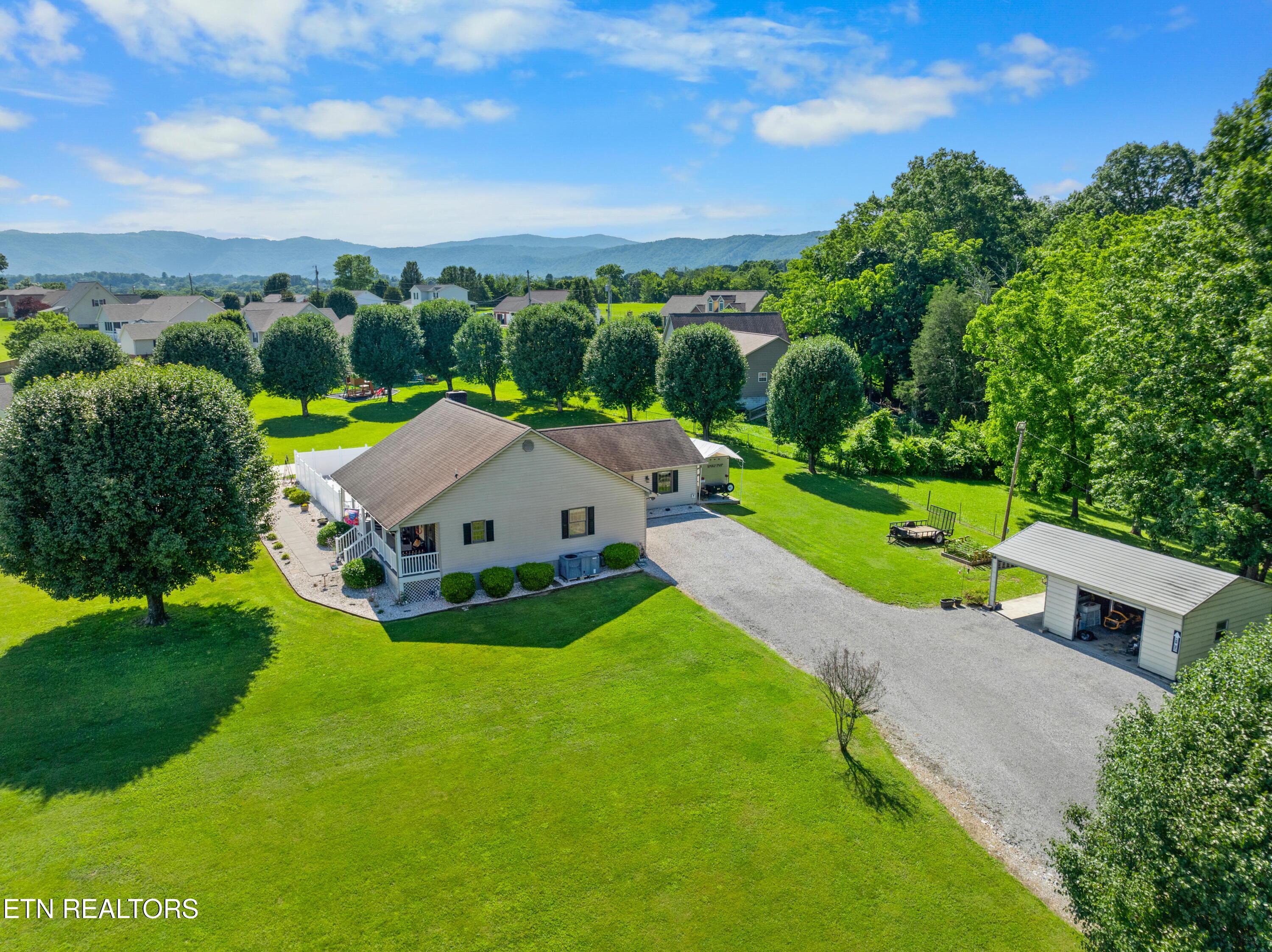 120 Magnolia Lane Jacksboro TN 37757