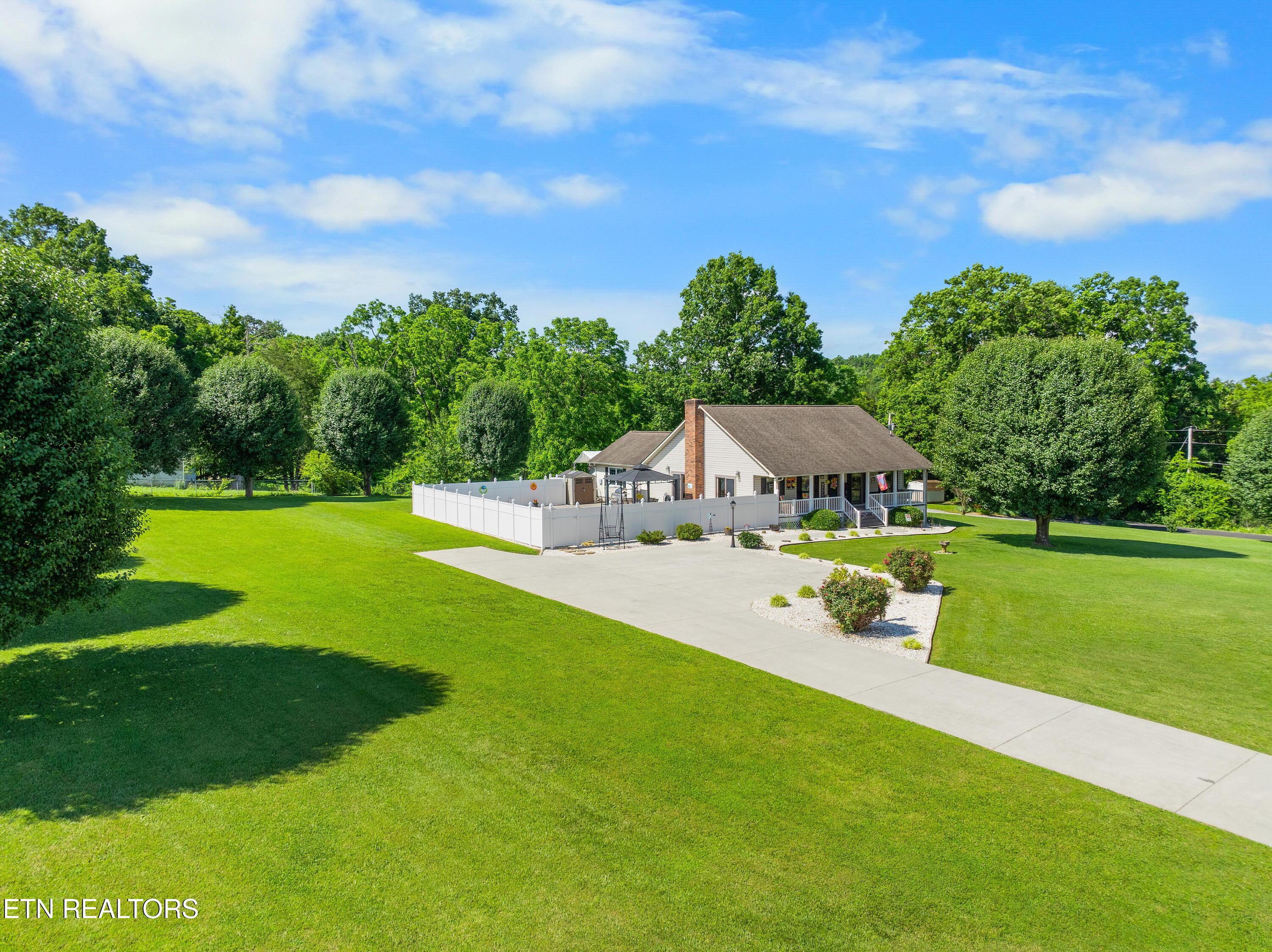 120 Magnolia Lane Jacksboro TN 37757