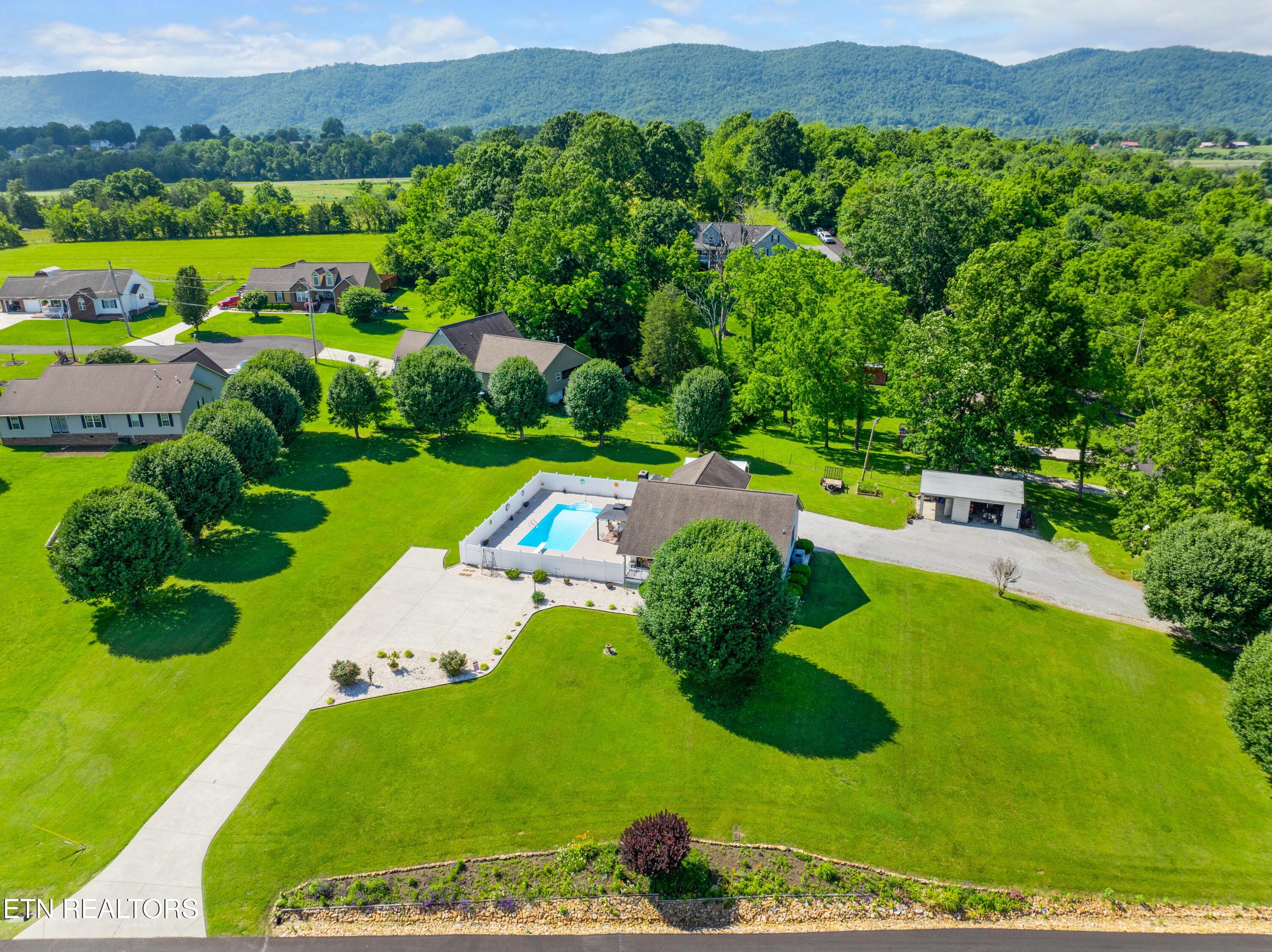 120 Magnolia Lane Jacksboro TN 37757