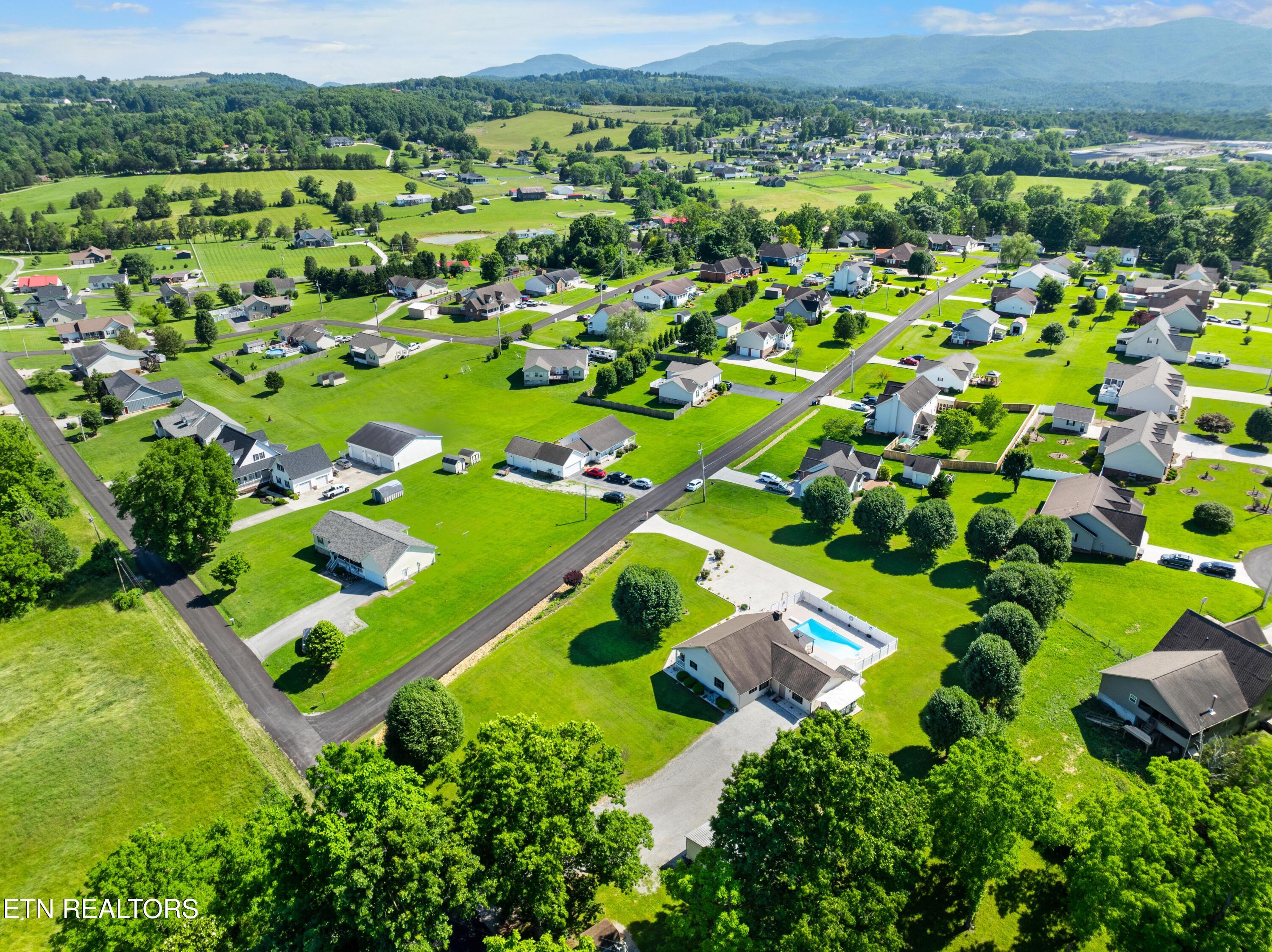 120 Magnolia Lane Jacksboro TN 37757