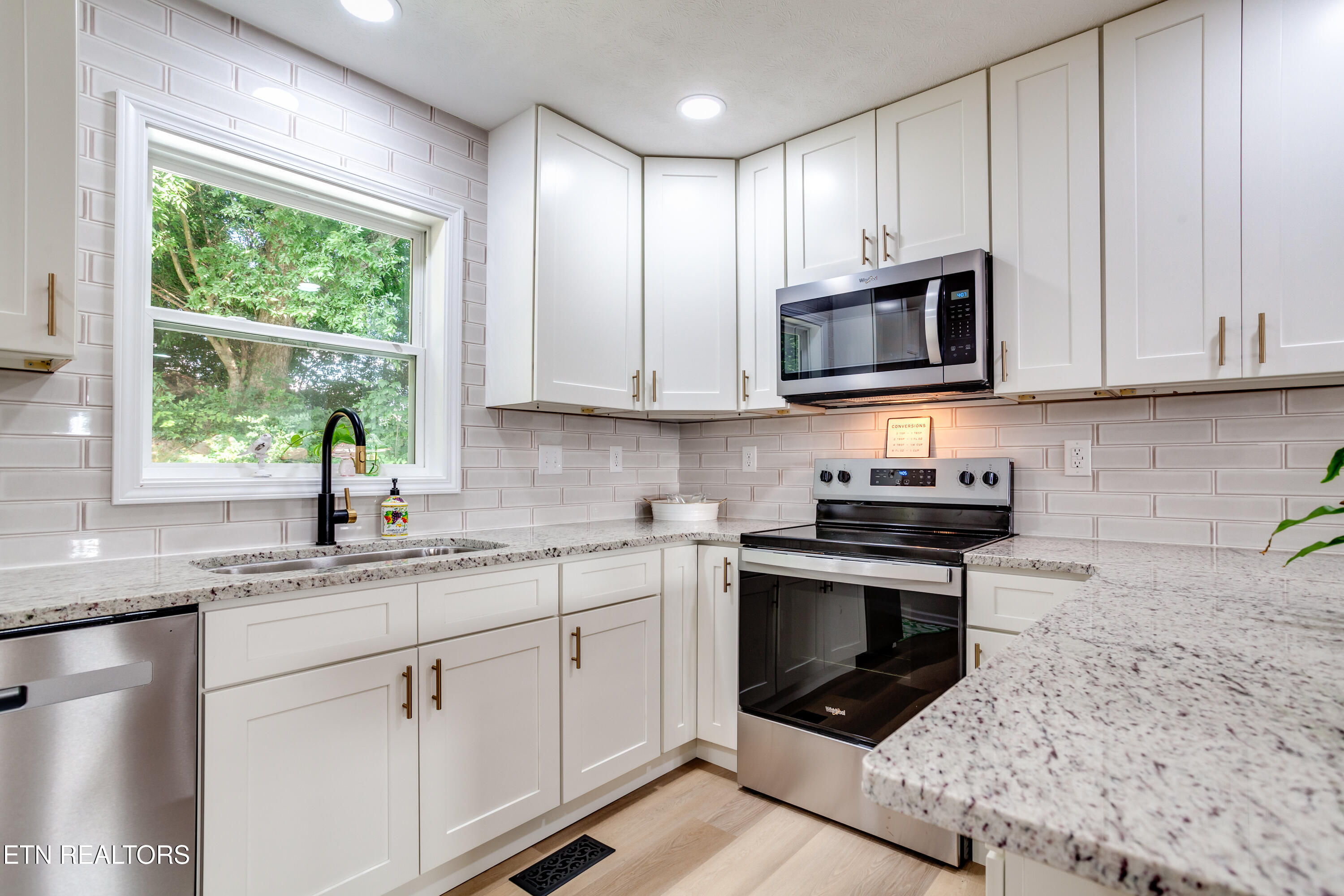 8224 Tumbleweed Trail Knoxville TN 37920
