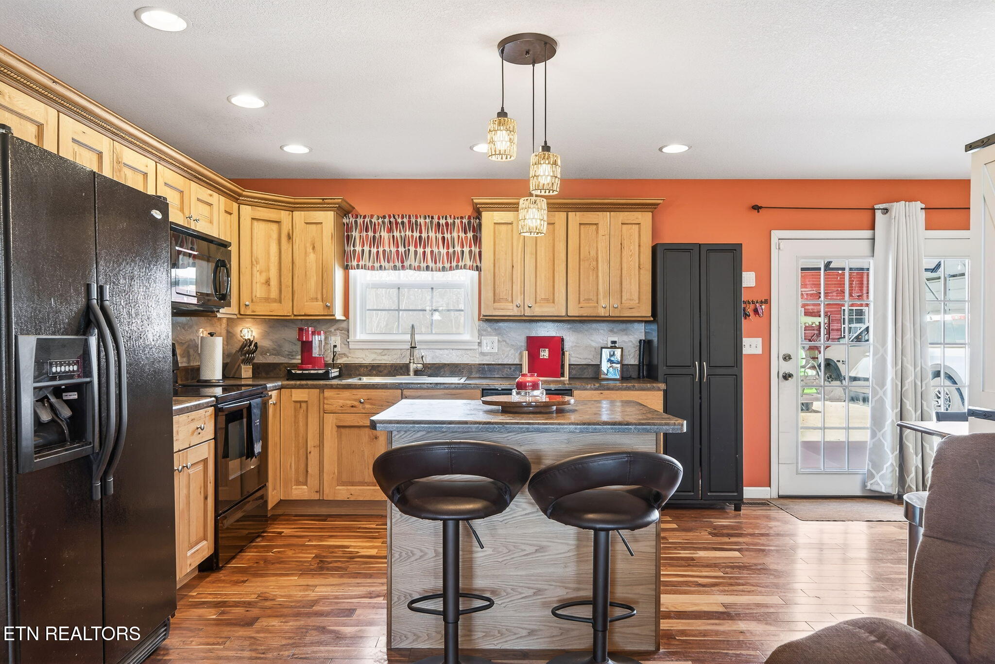 314 W Walnut Street Madisonville TN 37354