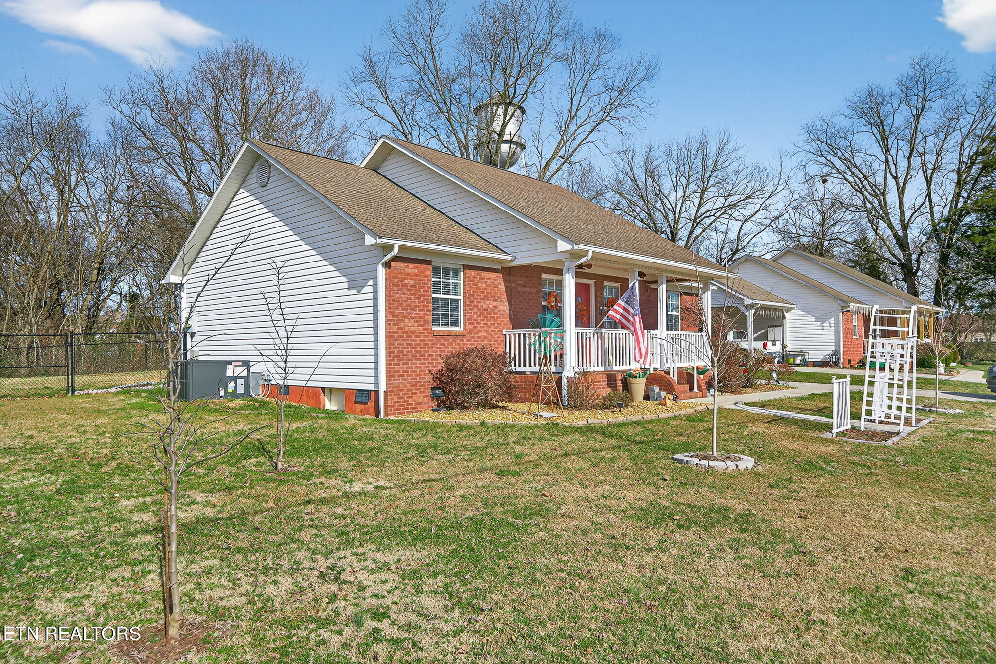 314 W Walnut Street Madisonville TN 37354