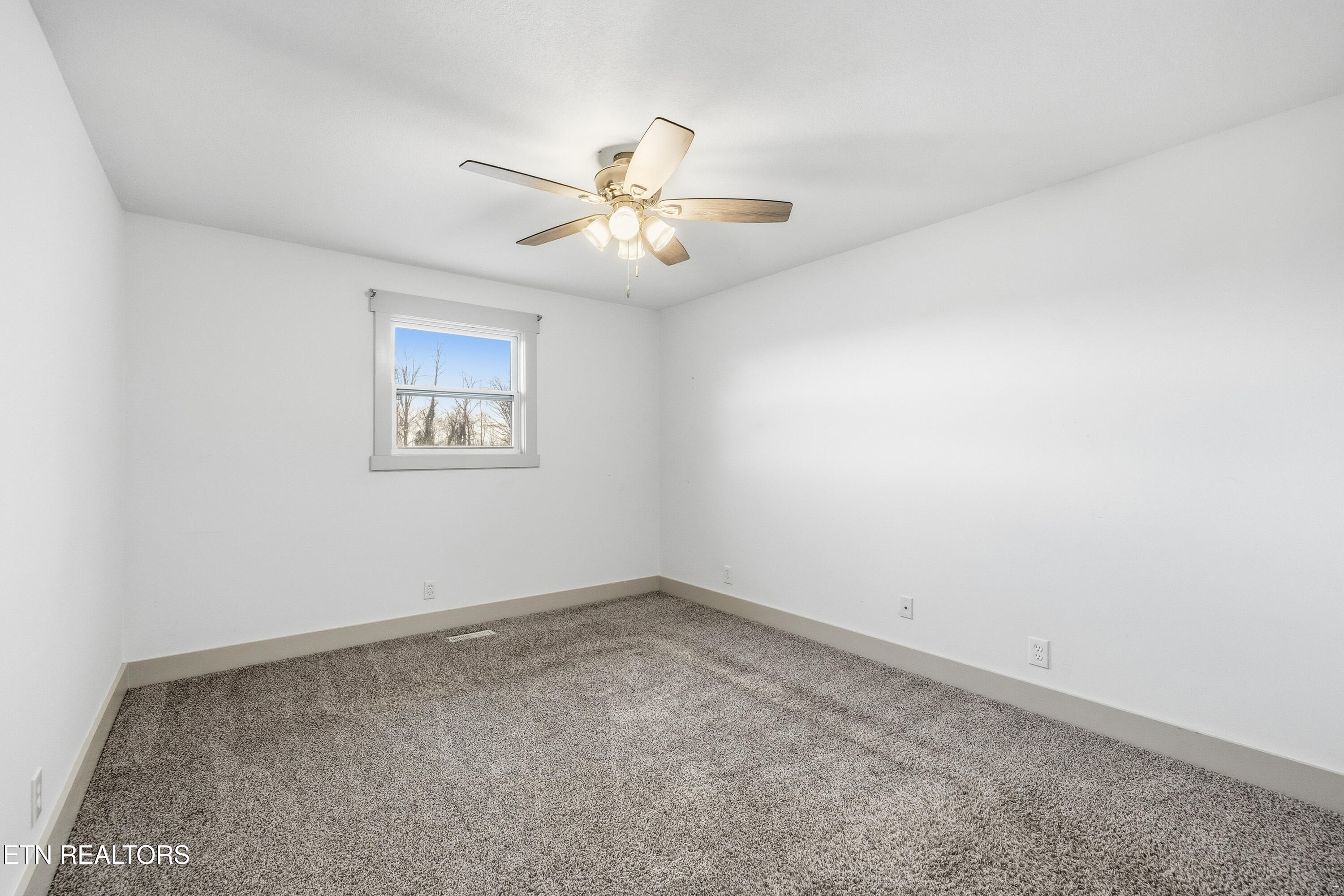 8431 Rising Sun Drive Corryton TN 37721