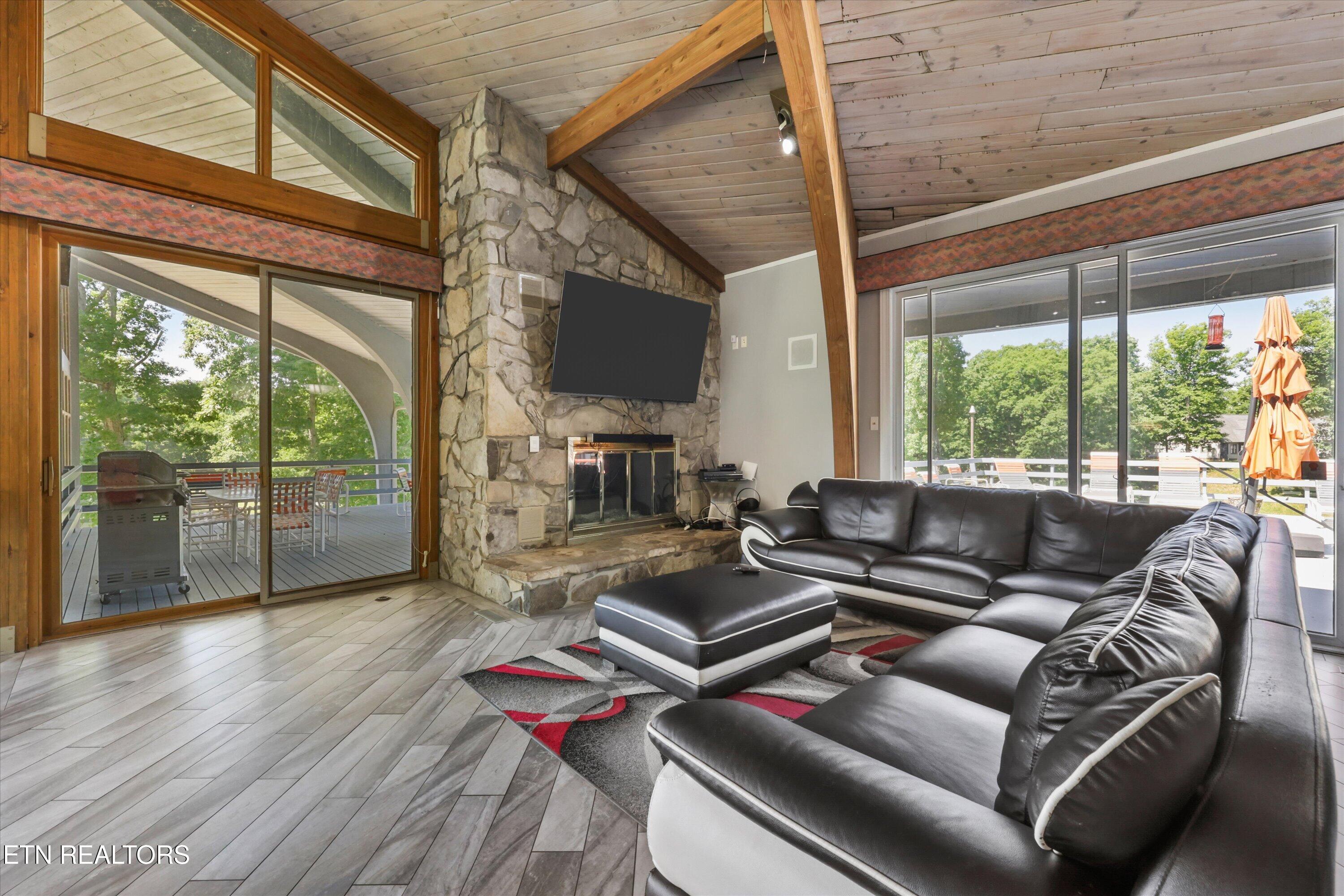 1527 Terry Road Oneida TN 37841