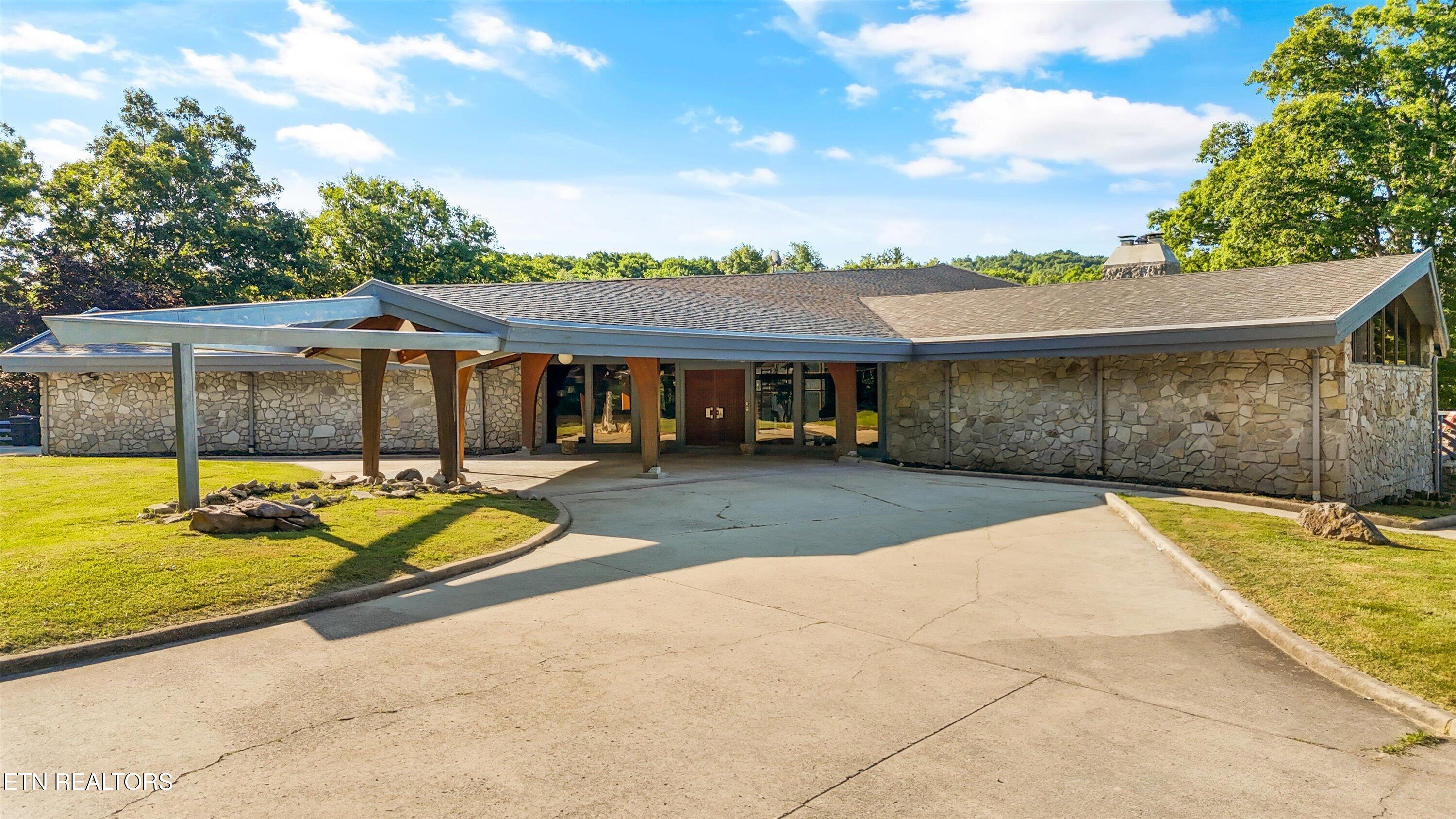 1527 Terry Road Oneida TN 37841