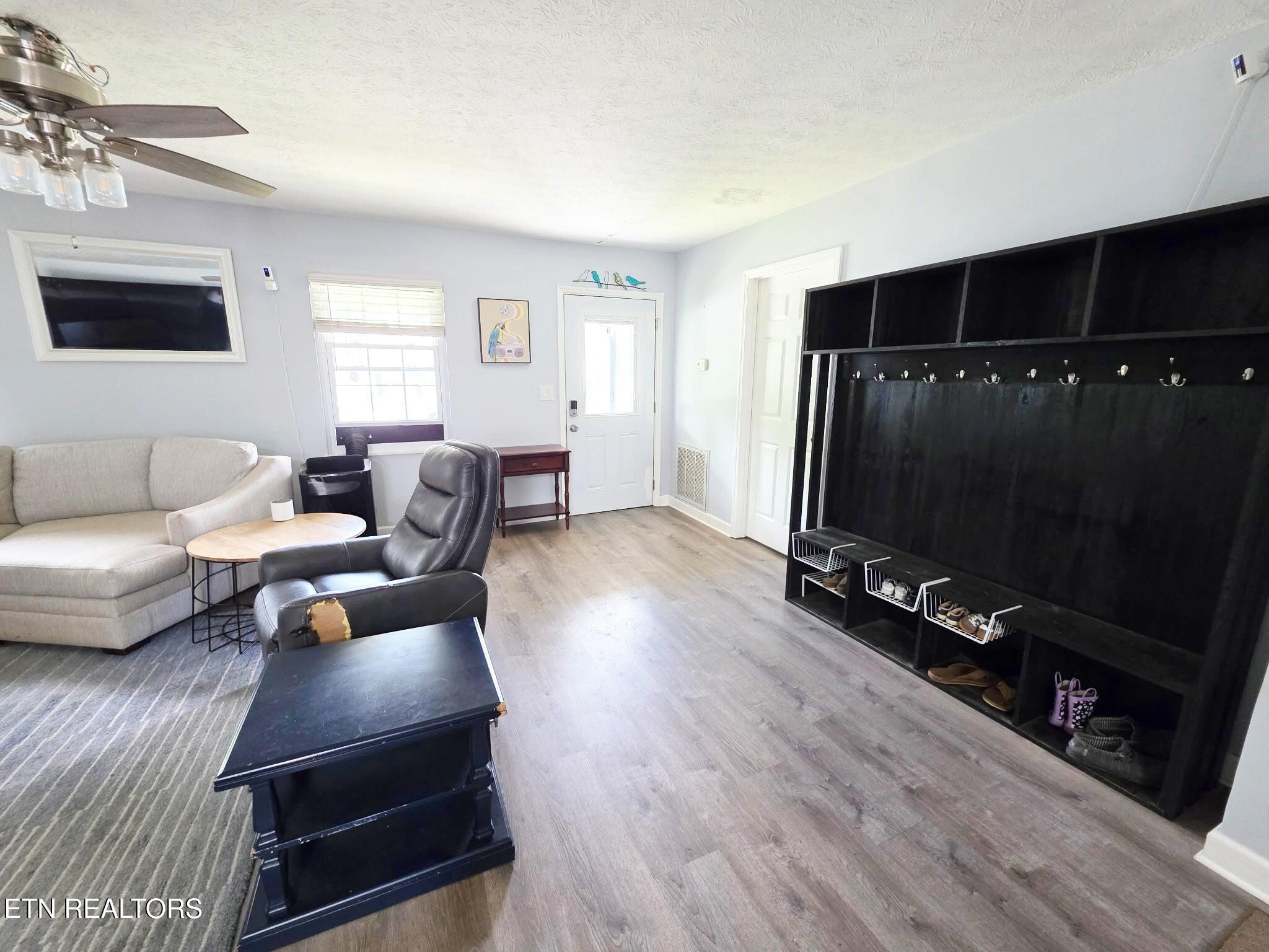 719 Mountain View Avenue Maryville TN 37803