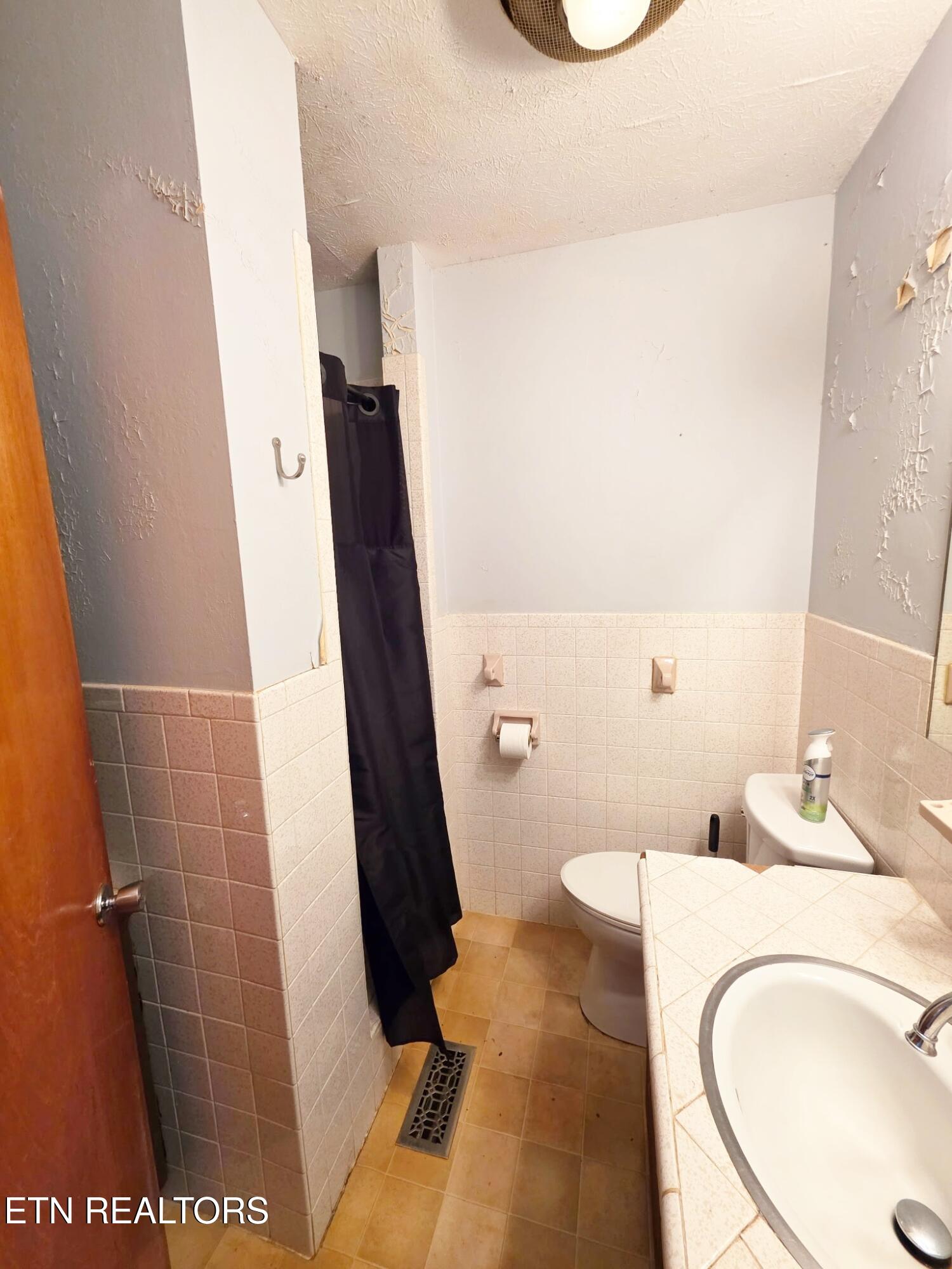 719 Mountain View Avenue Maryville TN 37803