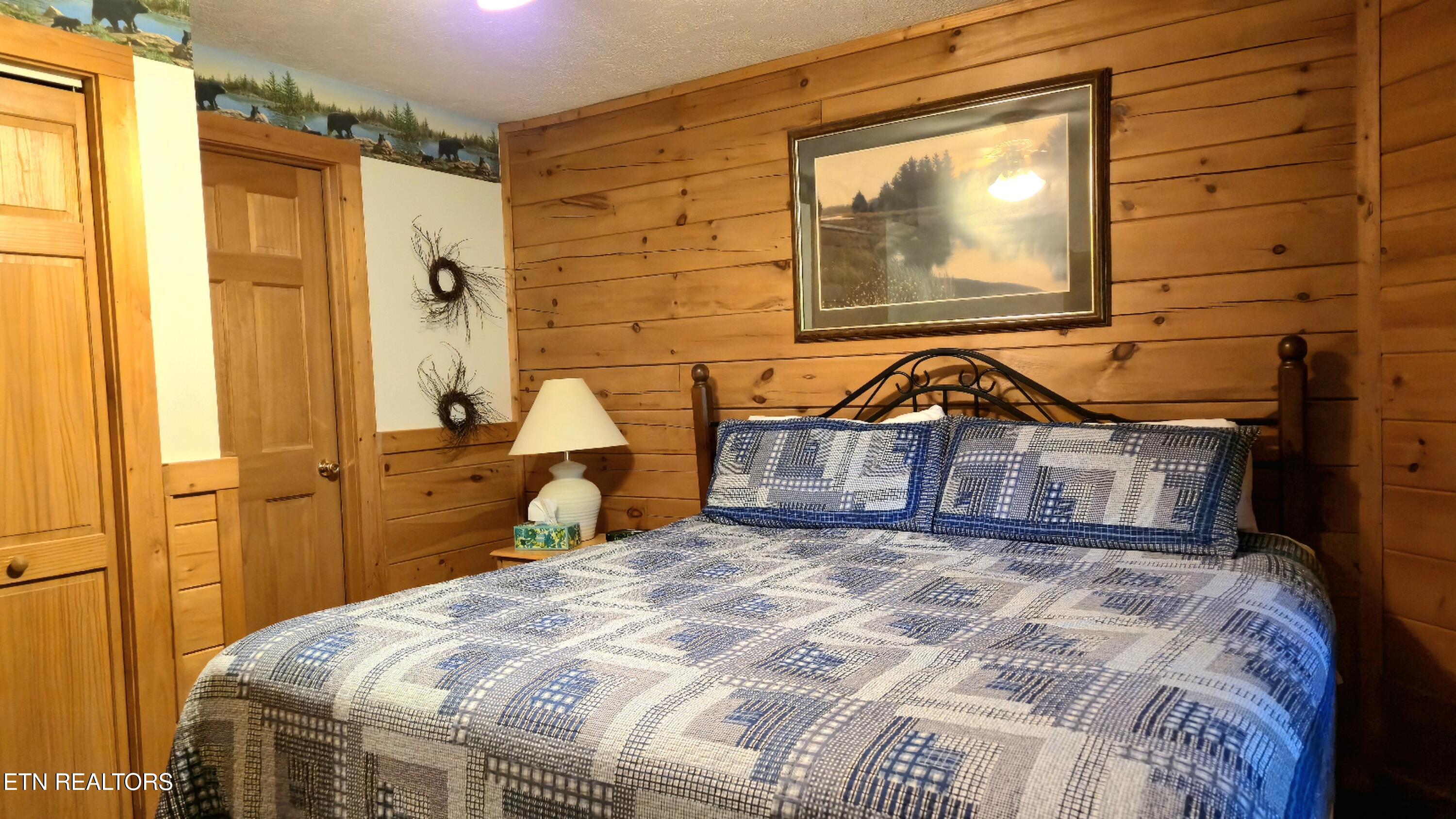 742 Yona Trail Way Gatlinburg TN 37738
