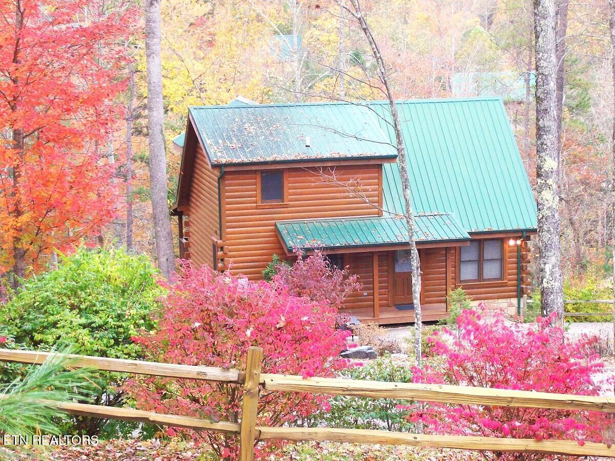 742 Yona Trail Way Gatlinburg TN 37738