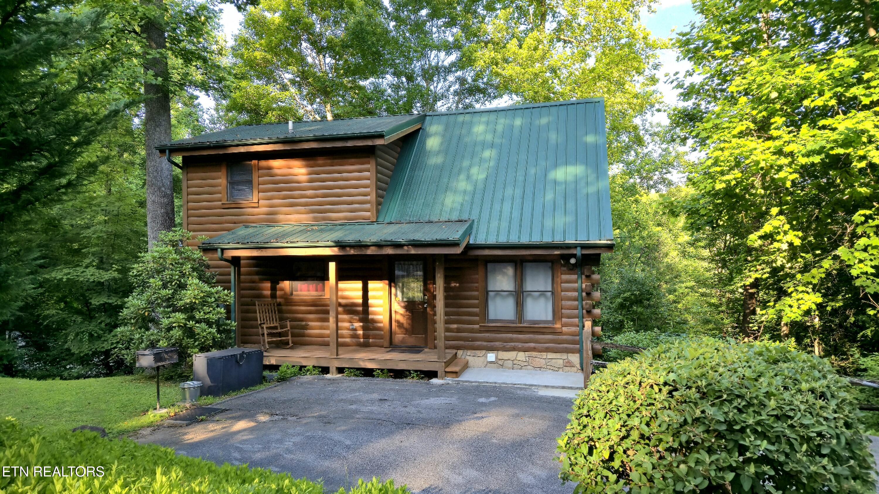 742 Yona Trail Way Gatlinburg TN 37738