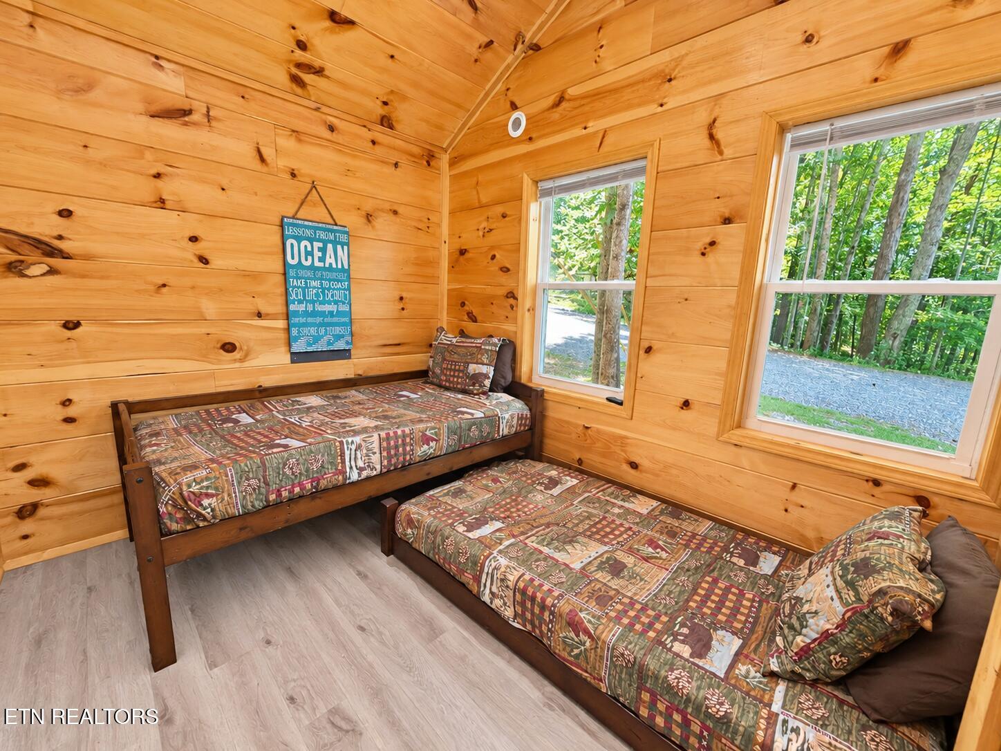 1304 N Oak Court Sevierville TN 37876