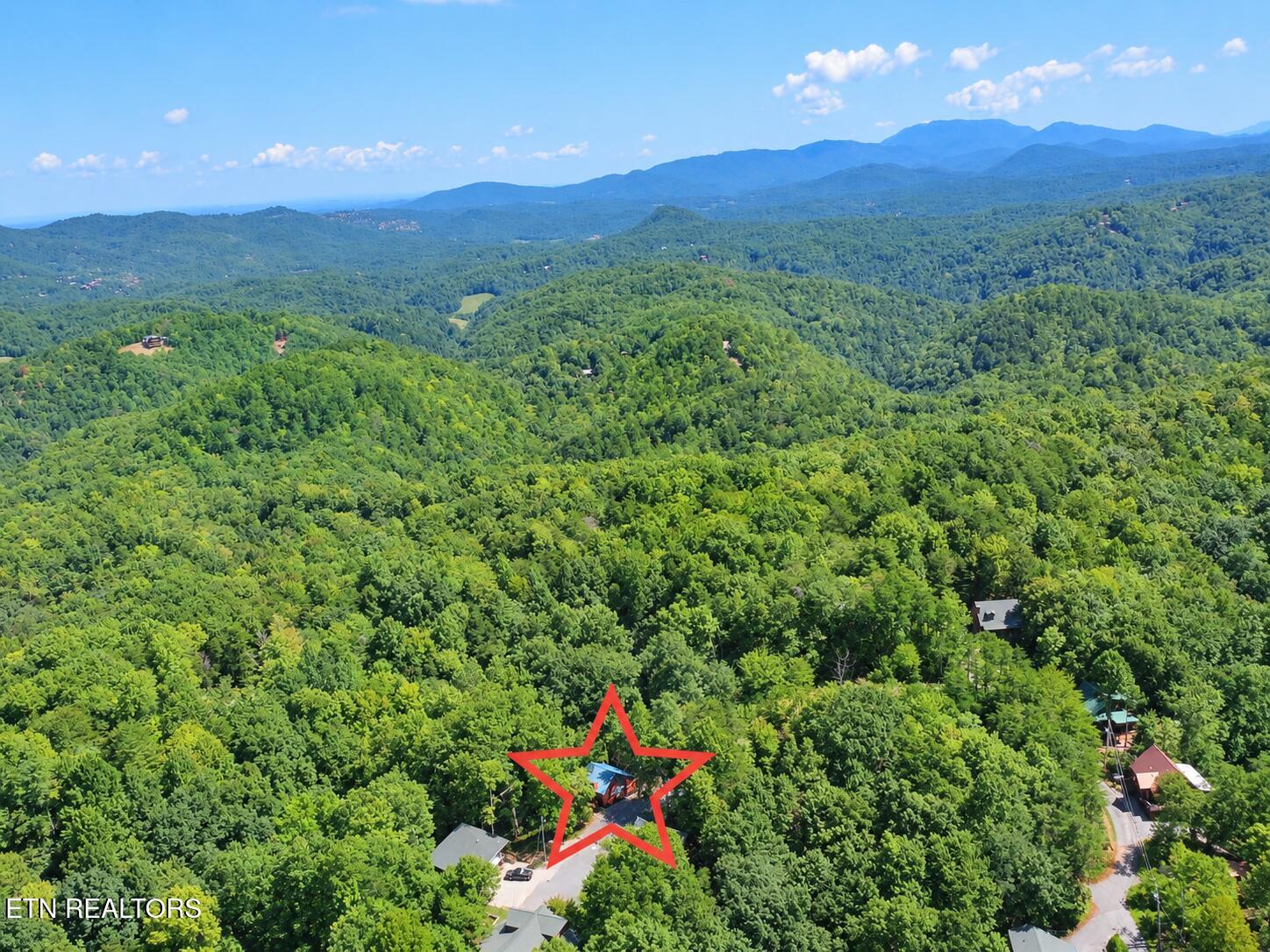 1304 N Oak Court Sevierville TN 37876