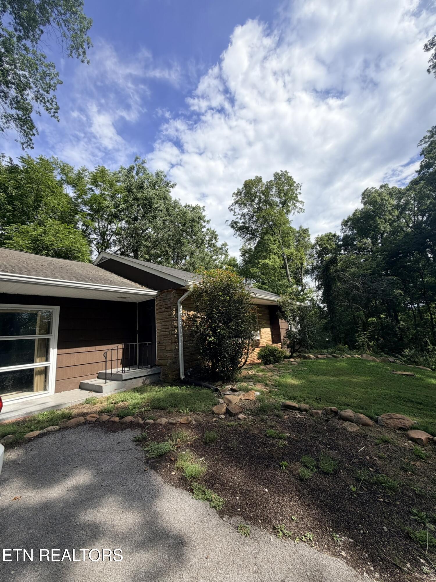 5704 Rockhaven Road Knoxville TN 37920