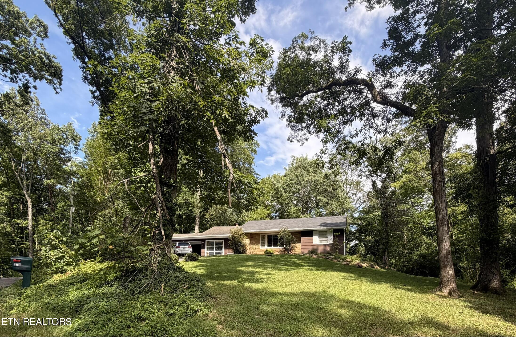 5704 Rockhaven Road Knoxville TN 37920