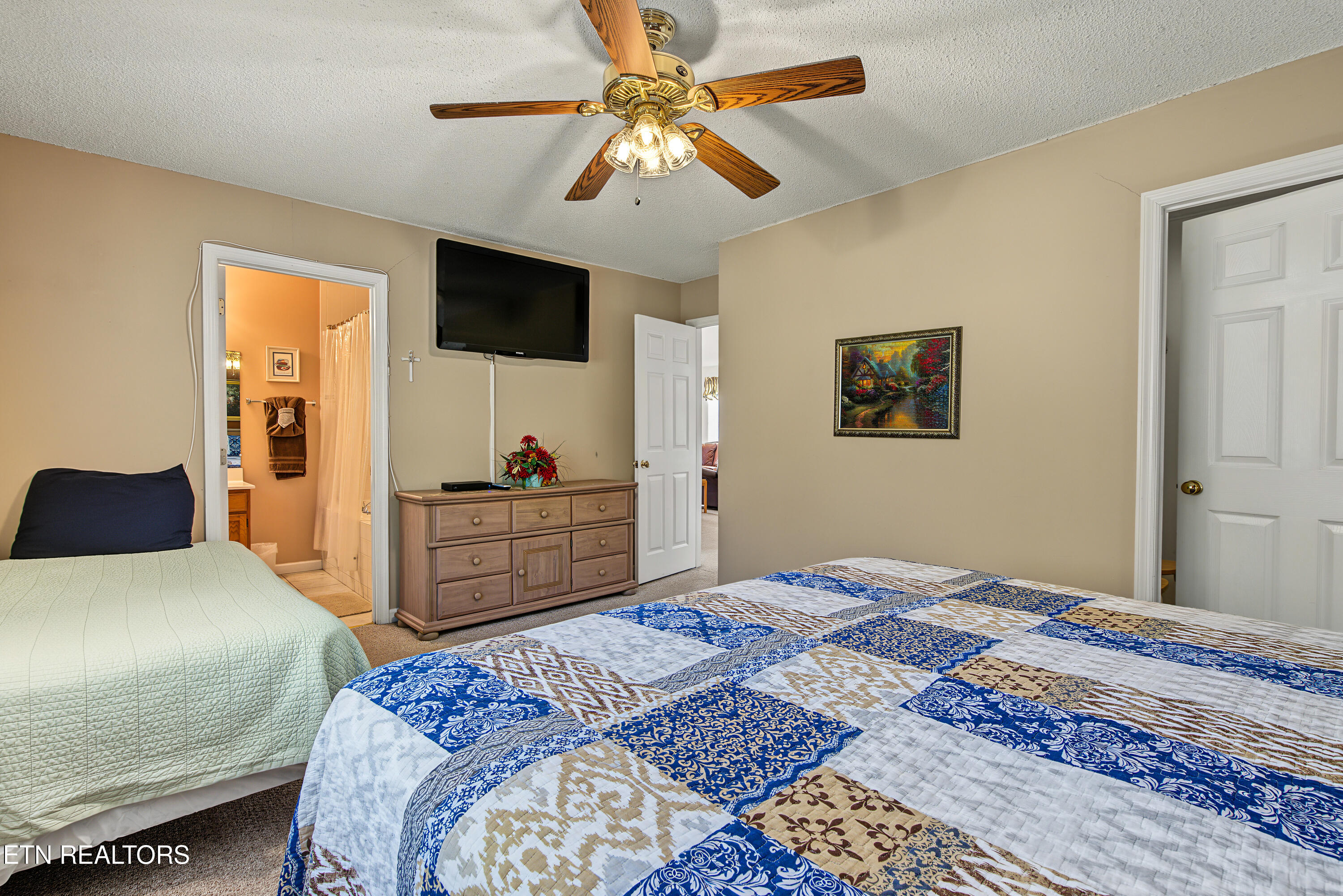 322 Creekwalk Boulevard Pigeon Forge TN 37863