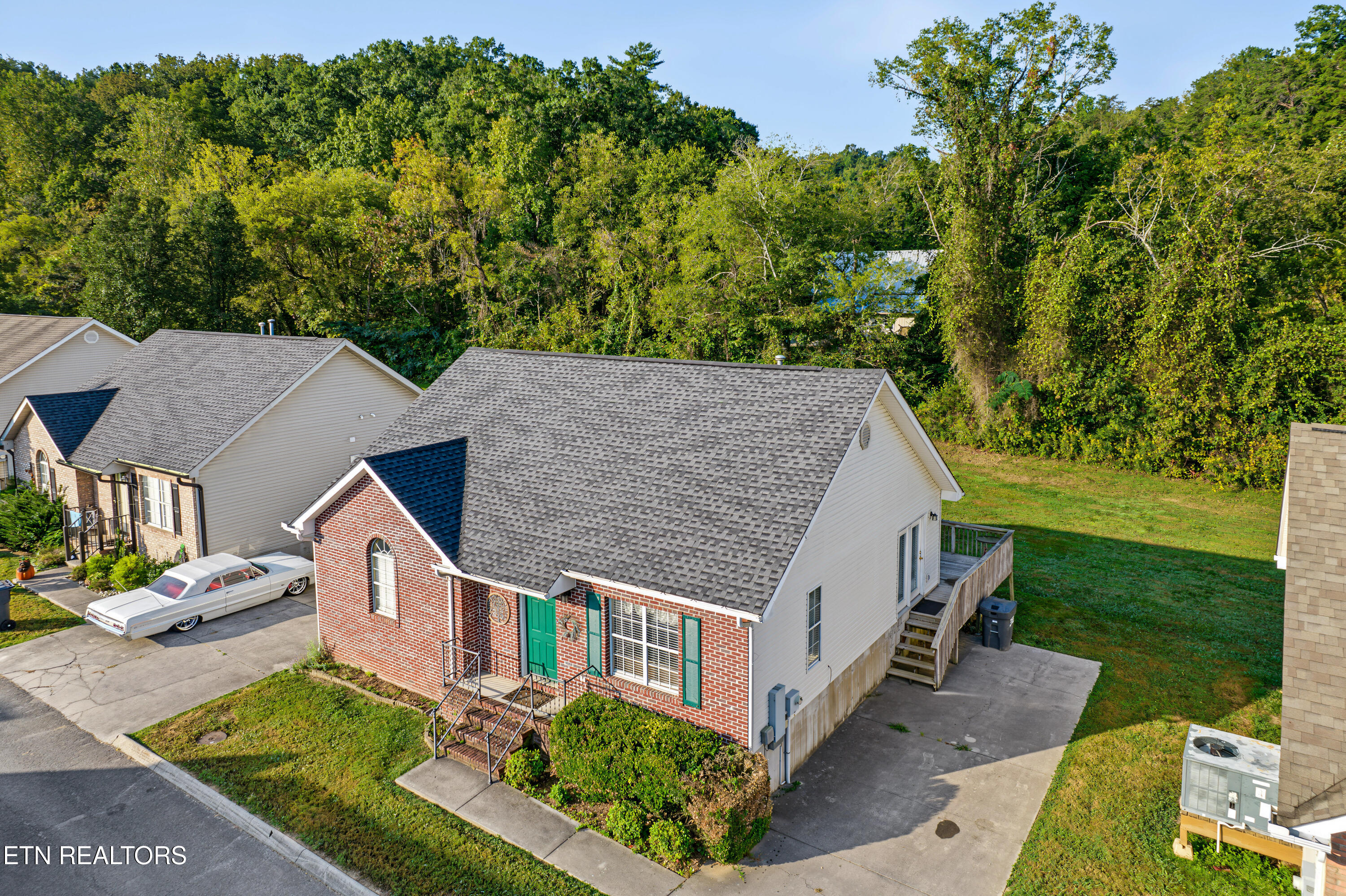 322 Creekwalk Boulevard Pigeon Forge TN 37863