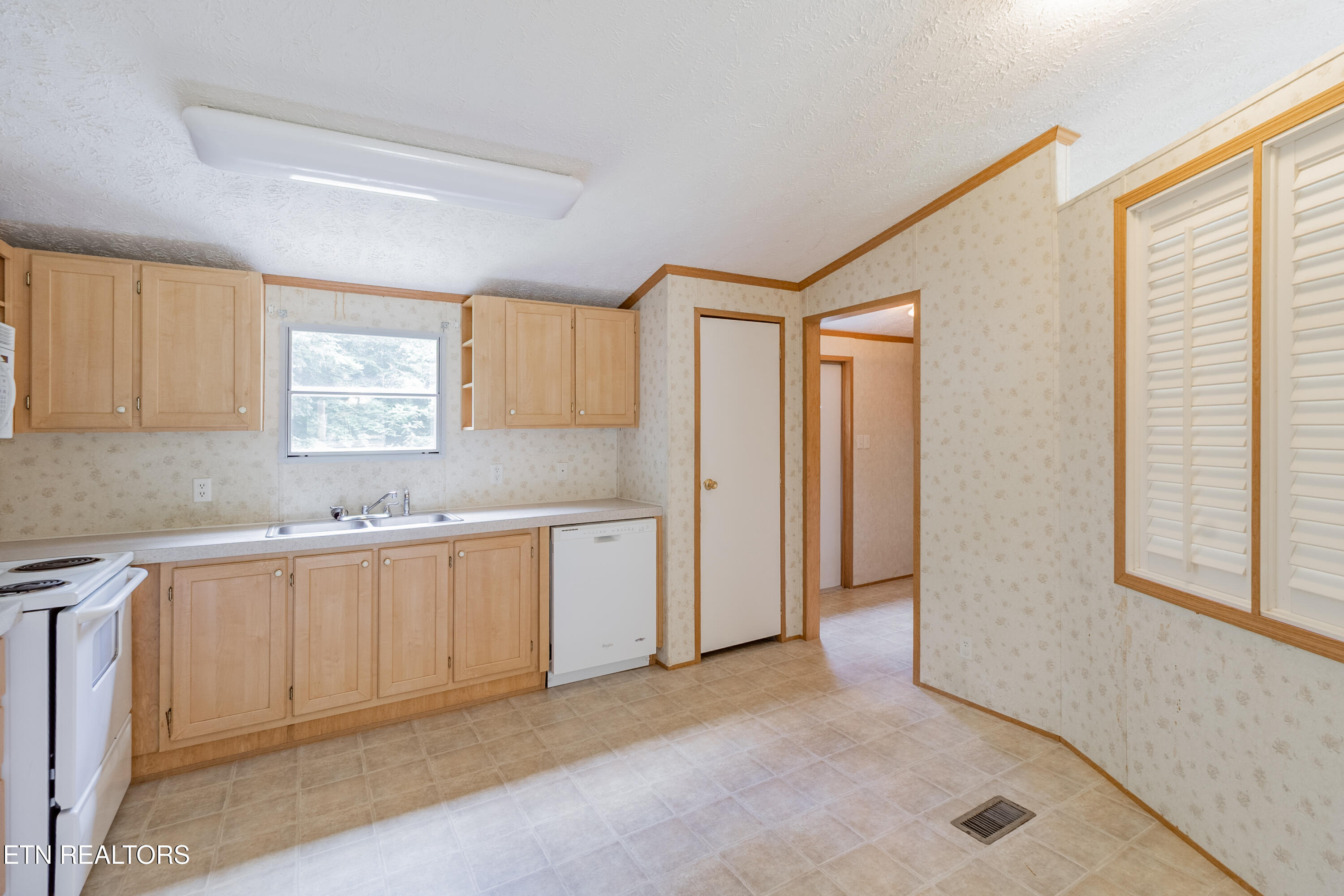 159 Cutters Lane Clinton TN 37716
