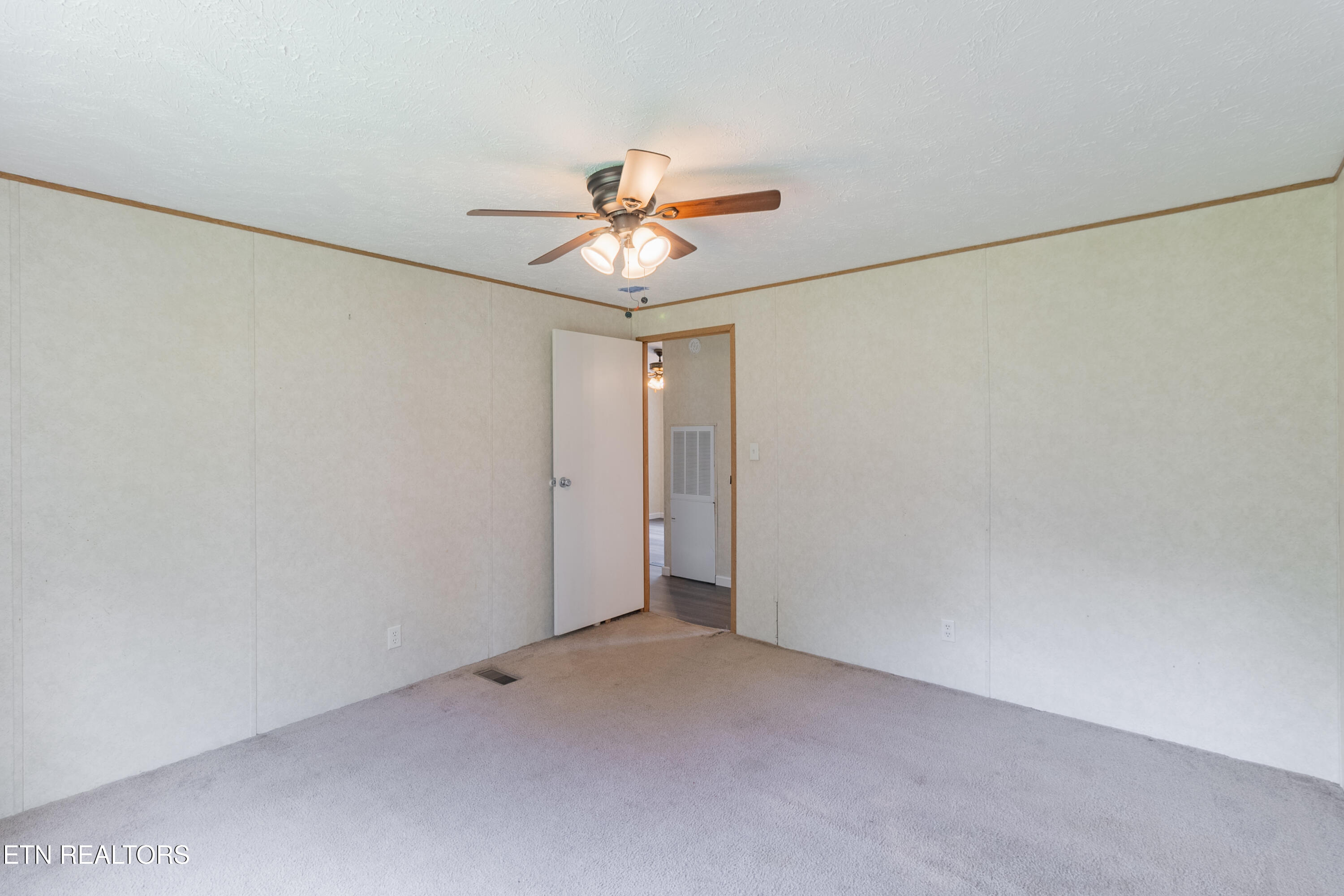 159 Cutters Lane Clinton TN 37716