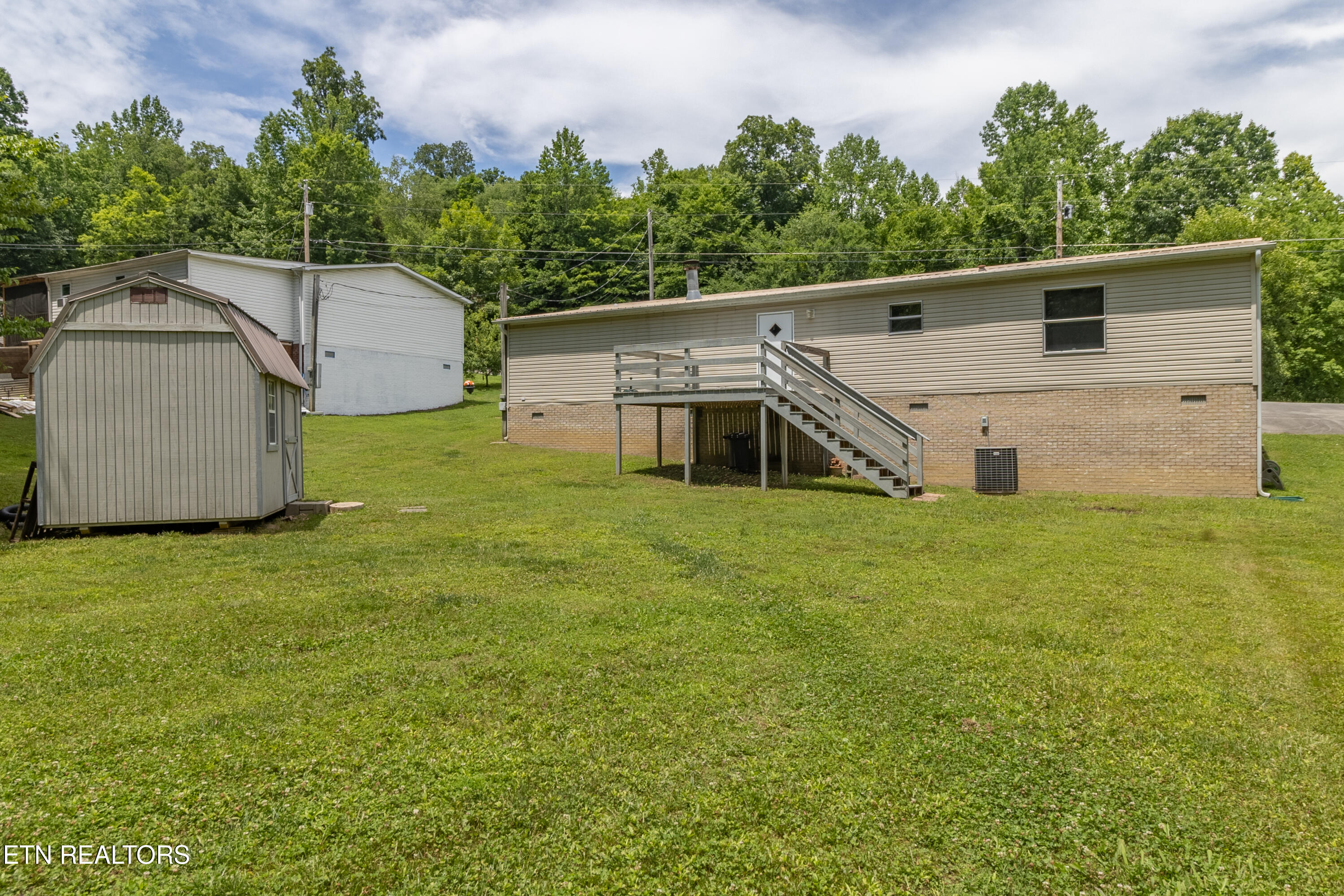 159 Cutters Lane Clinton TN 37716