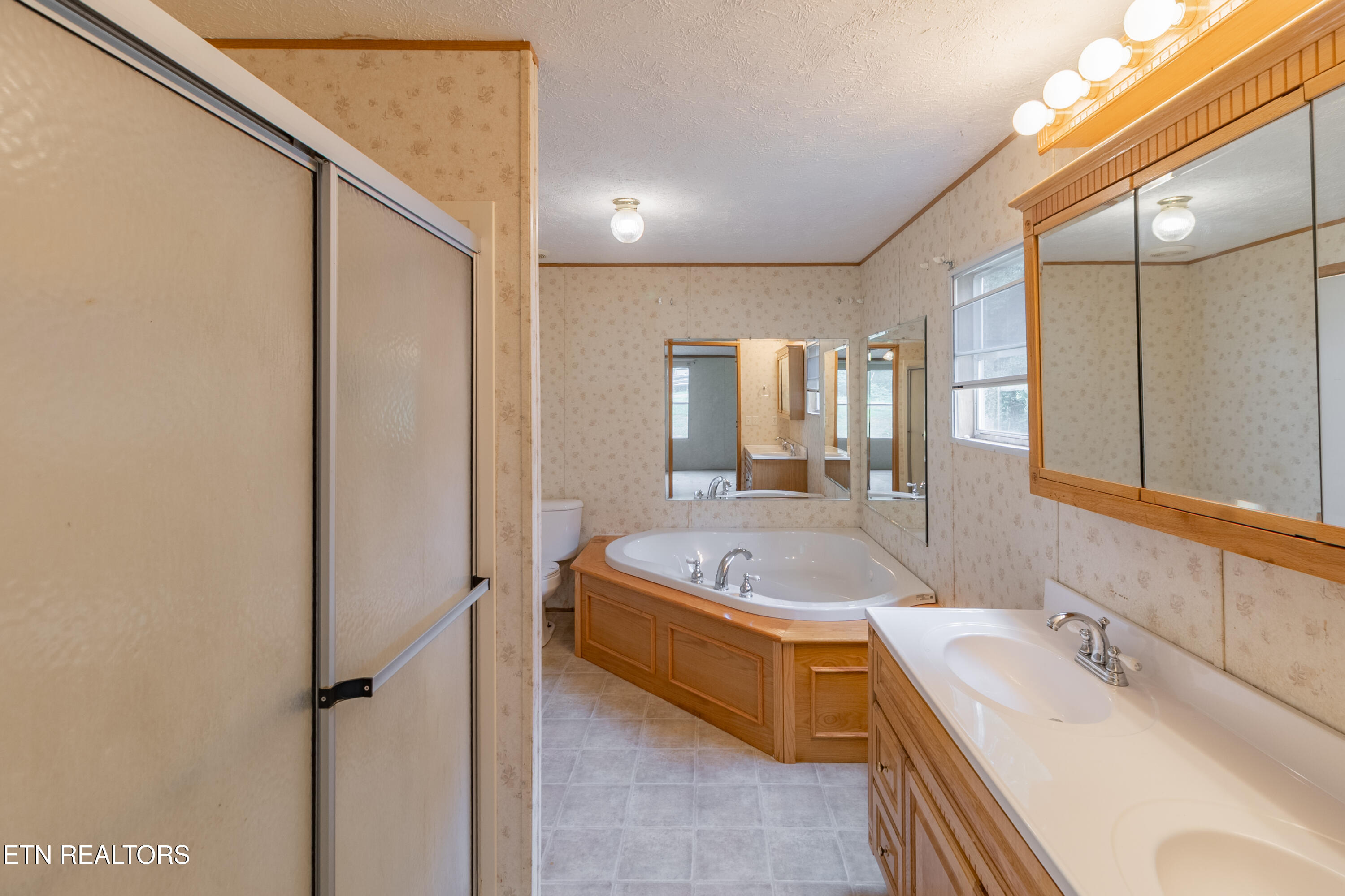 159 Cutters Lane Clinton TN 37716