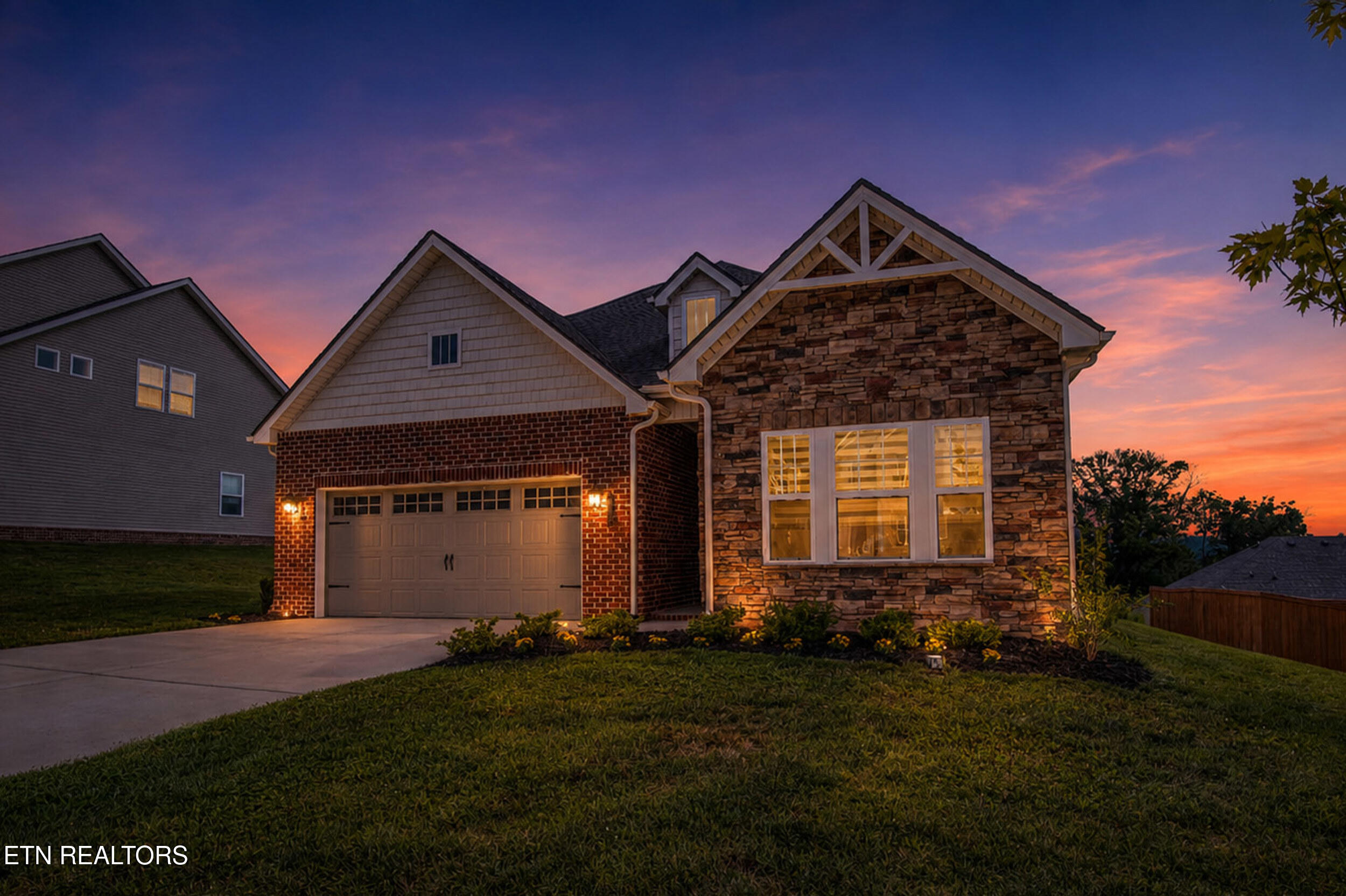 471 Sugar Maple Trail Lenoir City TN 37771