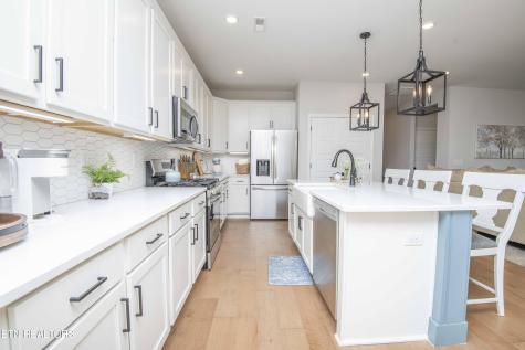 471 Sugar Maple Trail Lenoir City TN 37771