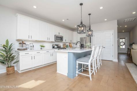 471 Sugar Maple Trail Lenoir City TN 37771