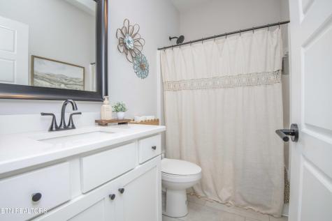 471 Sugar Maple Trail Lenoir City TN 37771